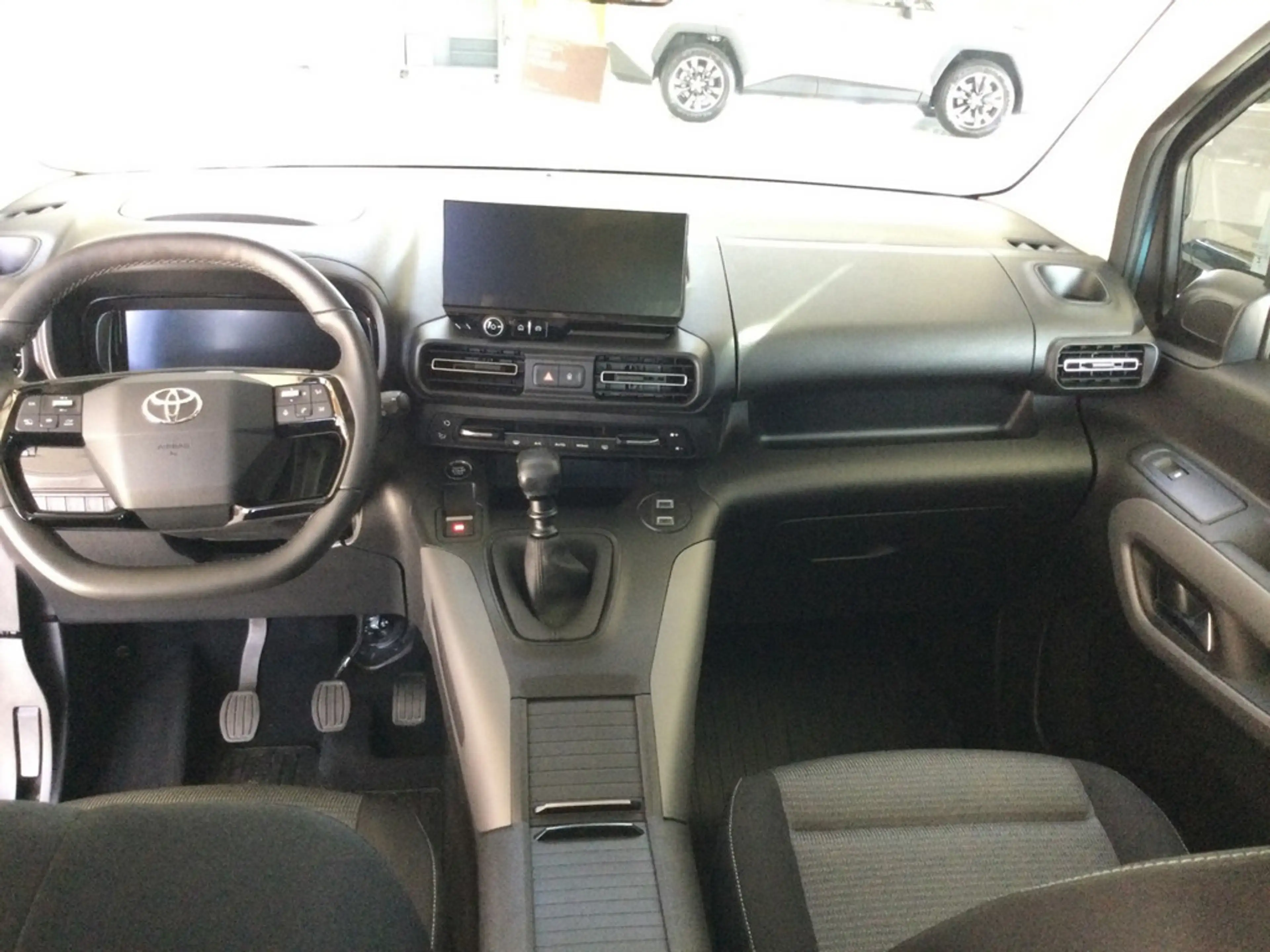 Toyota Proace City Verso 1.5 L2 Team Deutschland LED — photo 11
