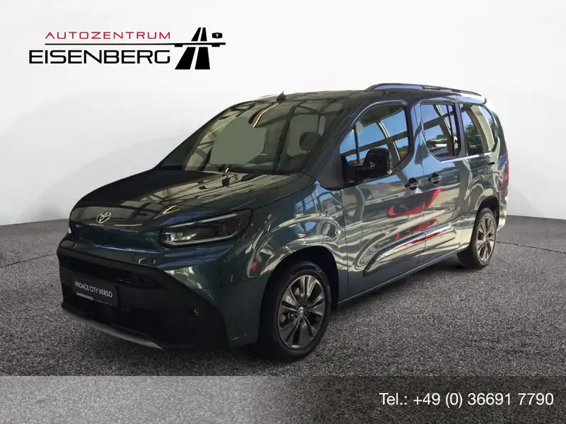 TOYOTA Proace