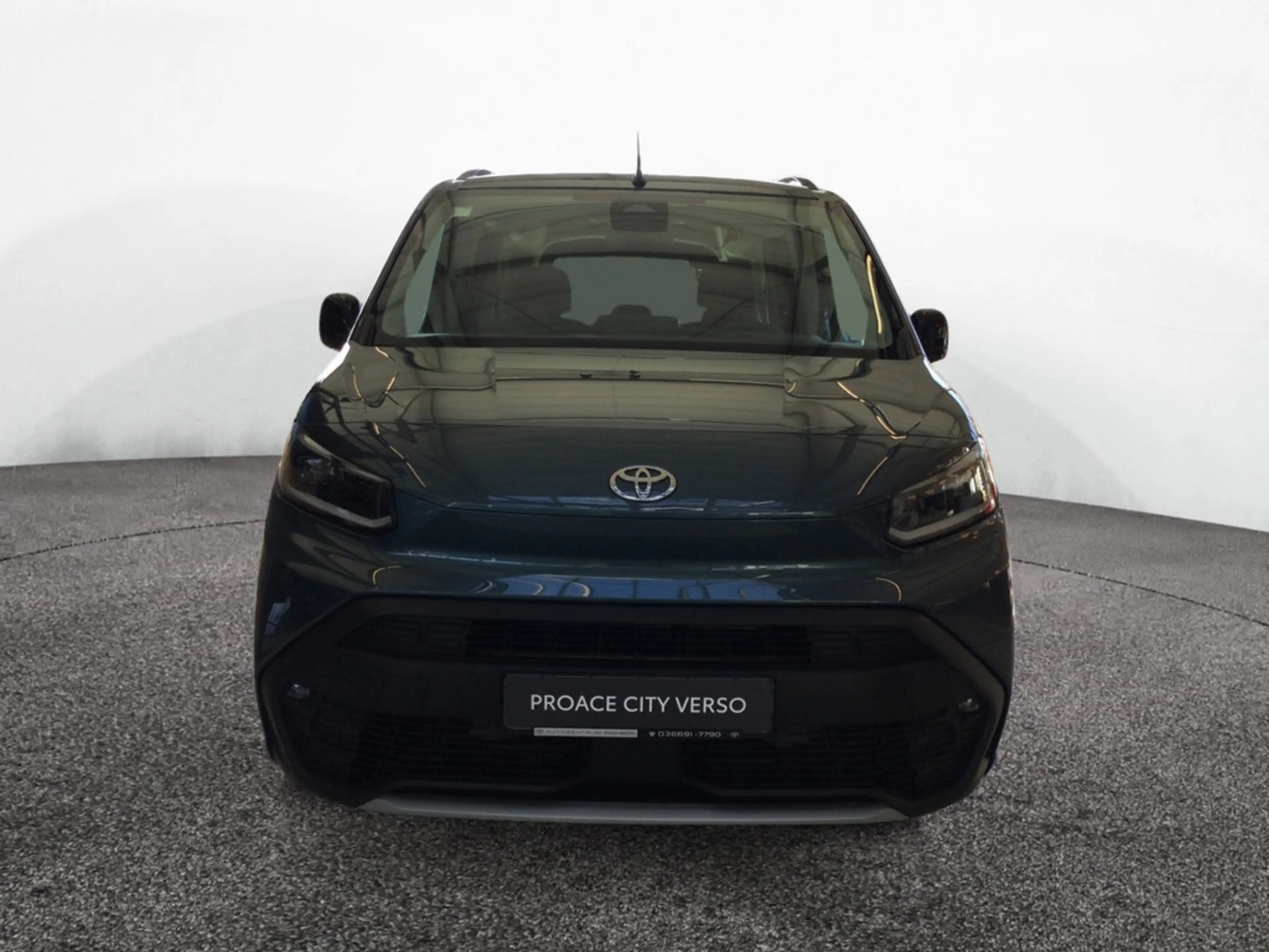 Toyota Proace City Verso 1.5 L2 Team Deutschland LED — photo 3