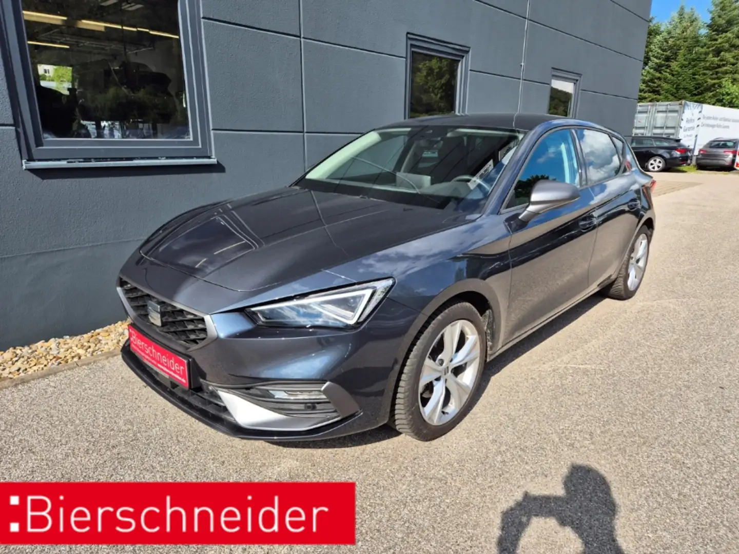 SEAT Leon 1.5 eTSI DSG FR ab 199,- 0,- Sonderzahlung Fahrass Grau - 1