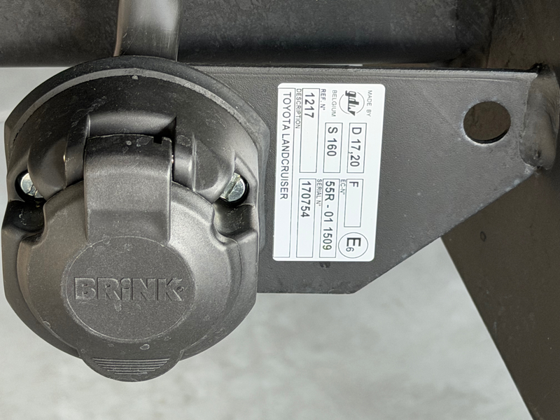 Toyota Land Cruiser GRJ71 4.0 V6 — photo 13