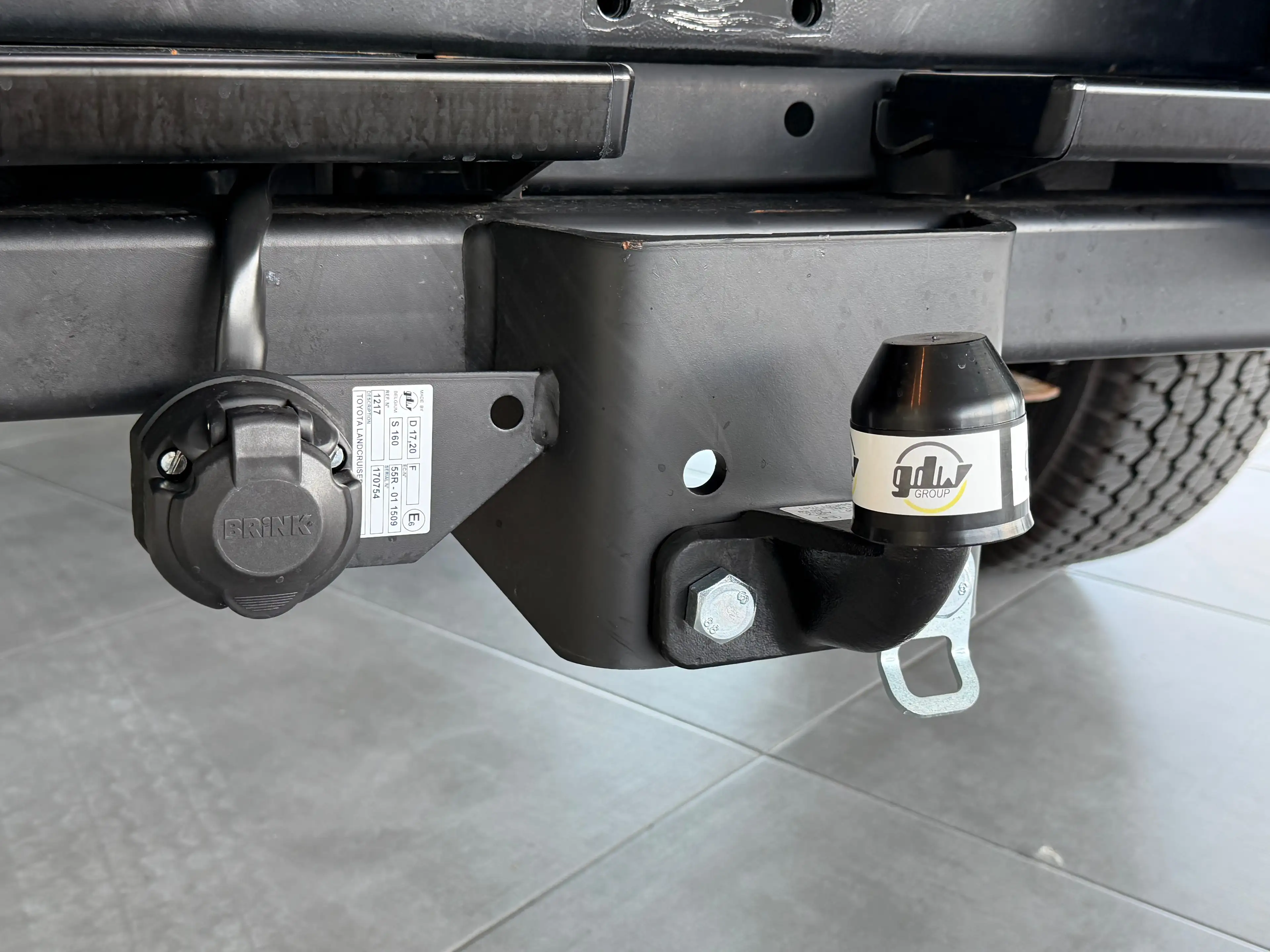 Toyota Land Cruiser GRJ71 4.0 V6 — photo 12