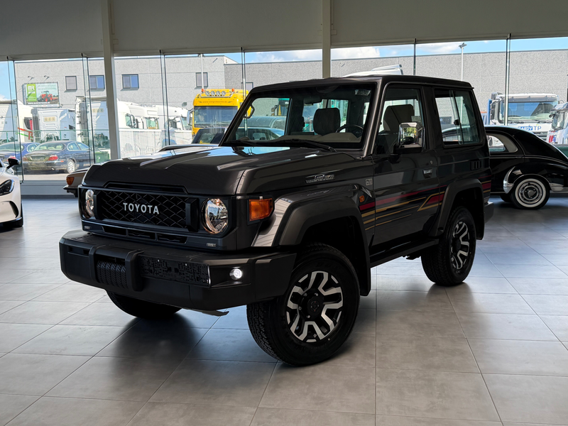 Toyota Land Cruiser GRJ71 4.0 V6