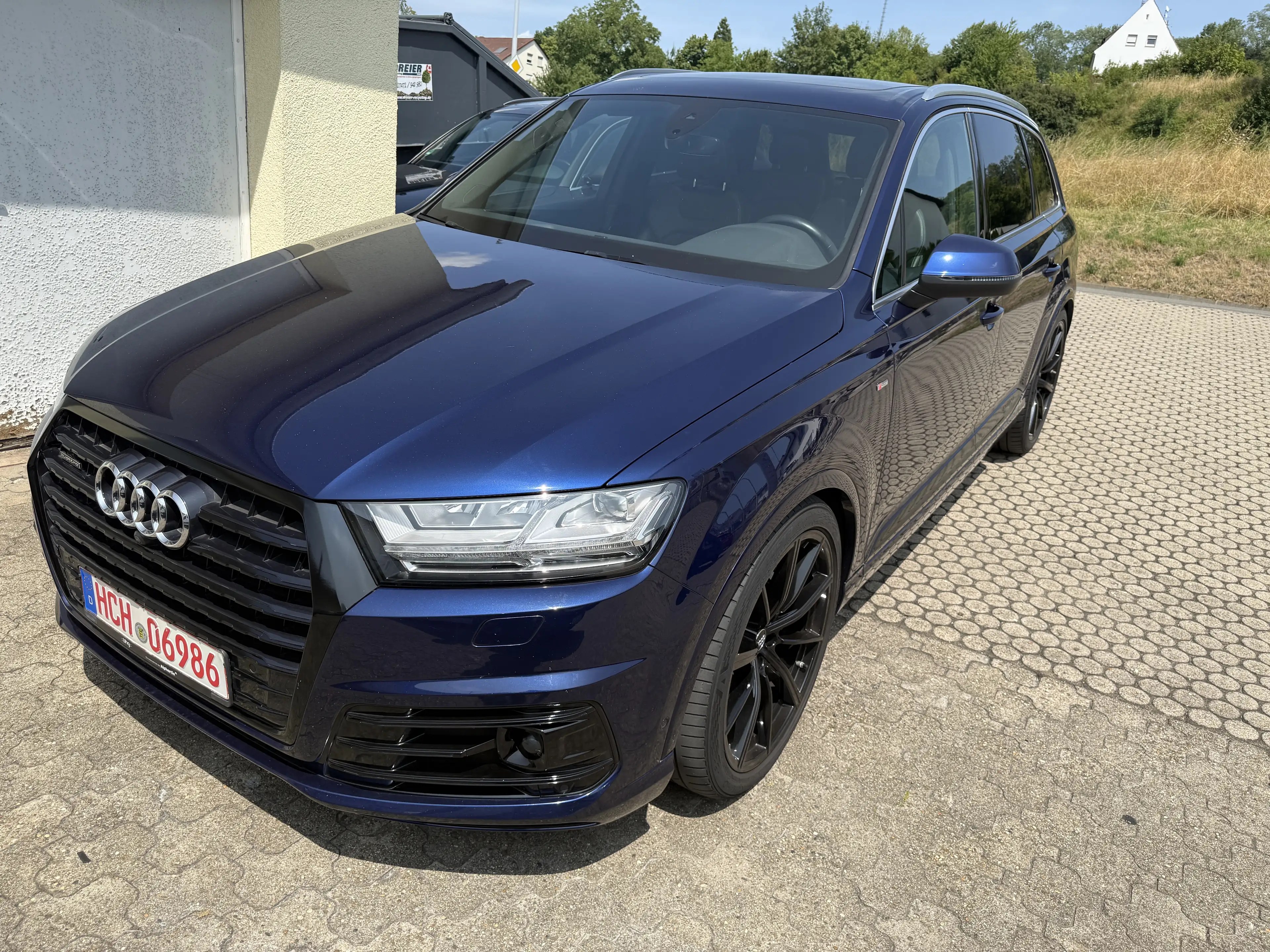 Audi Q7 e-tron 50 TDI quattro — photo 7