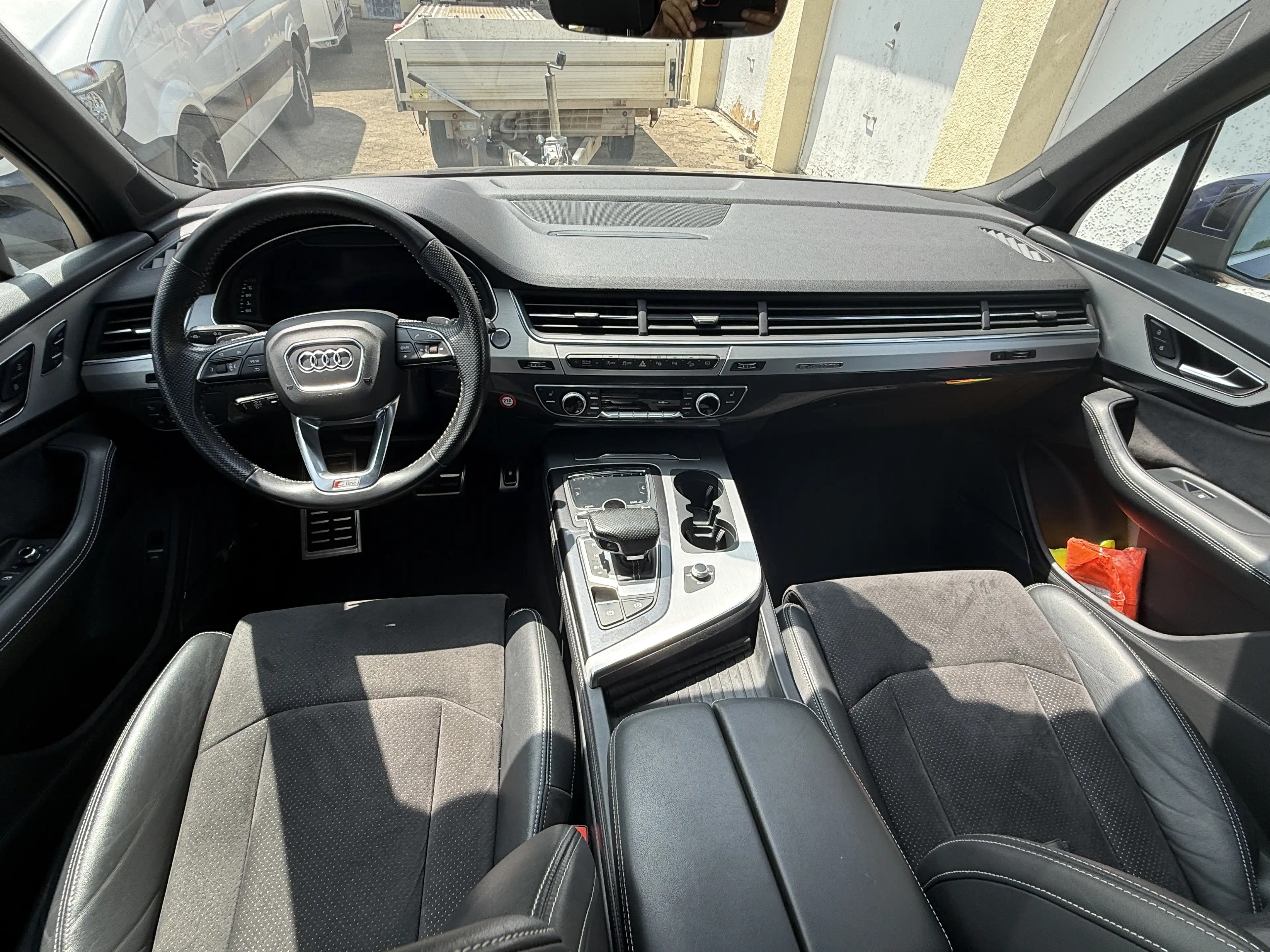Audi Q7 e-tron 50 TDI quattro — photo 2
