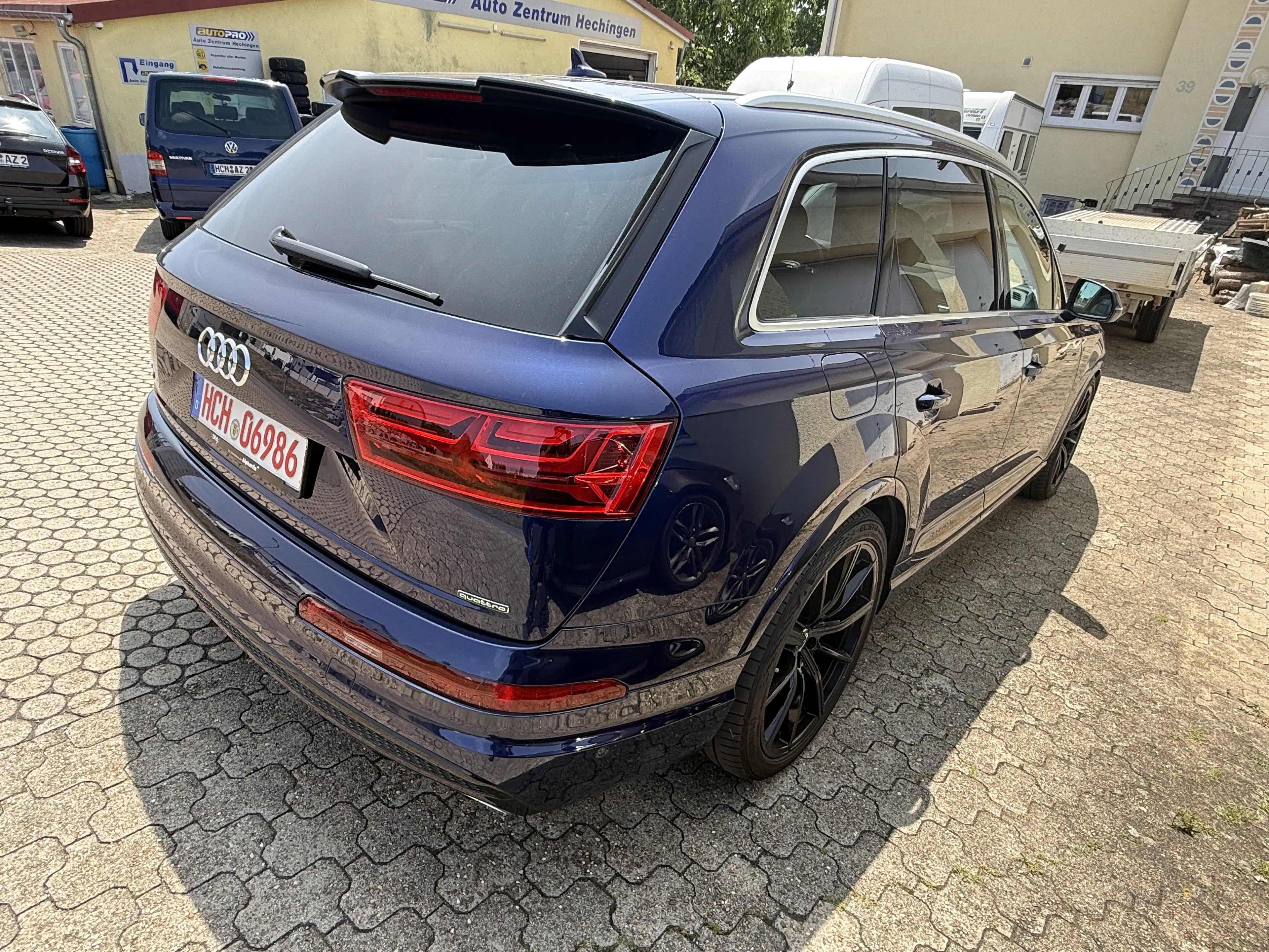 Audi Q7 e-tron 50 TDI quattro — photo 13