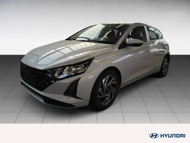 Hyundai i20 FL (MY25) 1.0 T (100 PS) 7-DCT Trend, Navi