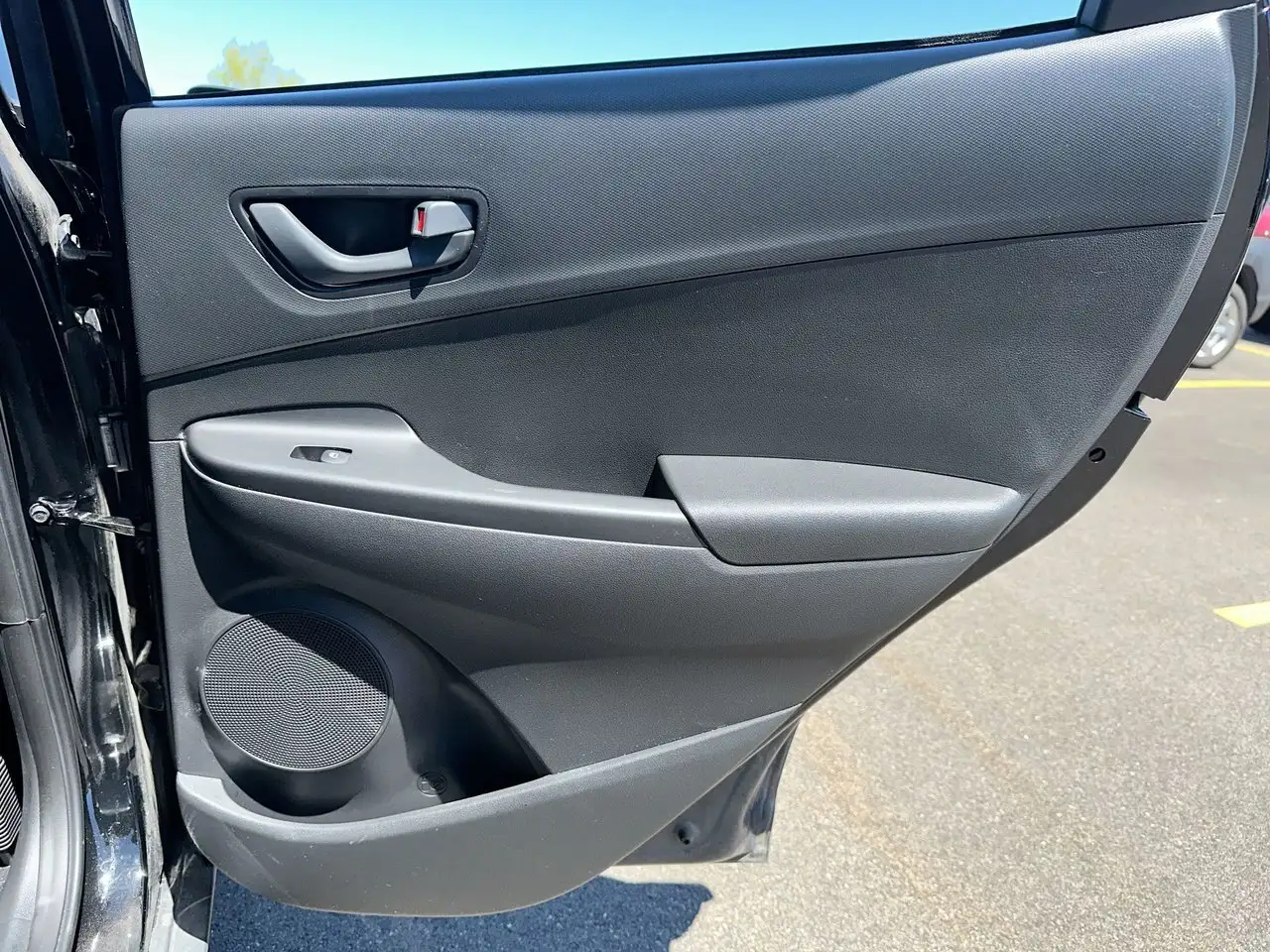 Hyundai KONA снимка Hyundai KONA