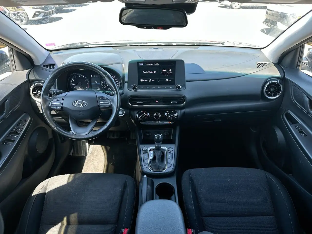 Hyundai KONA снимка Hyundai KONA