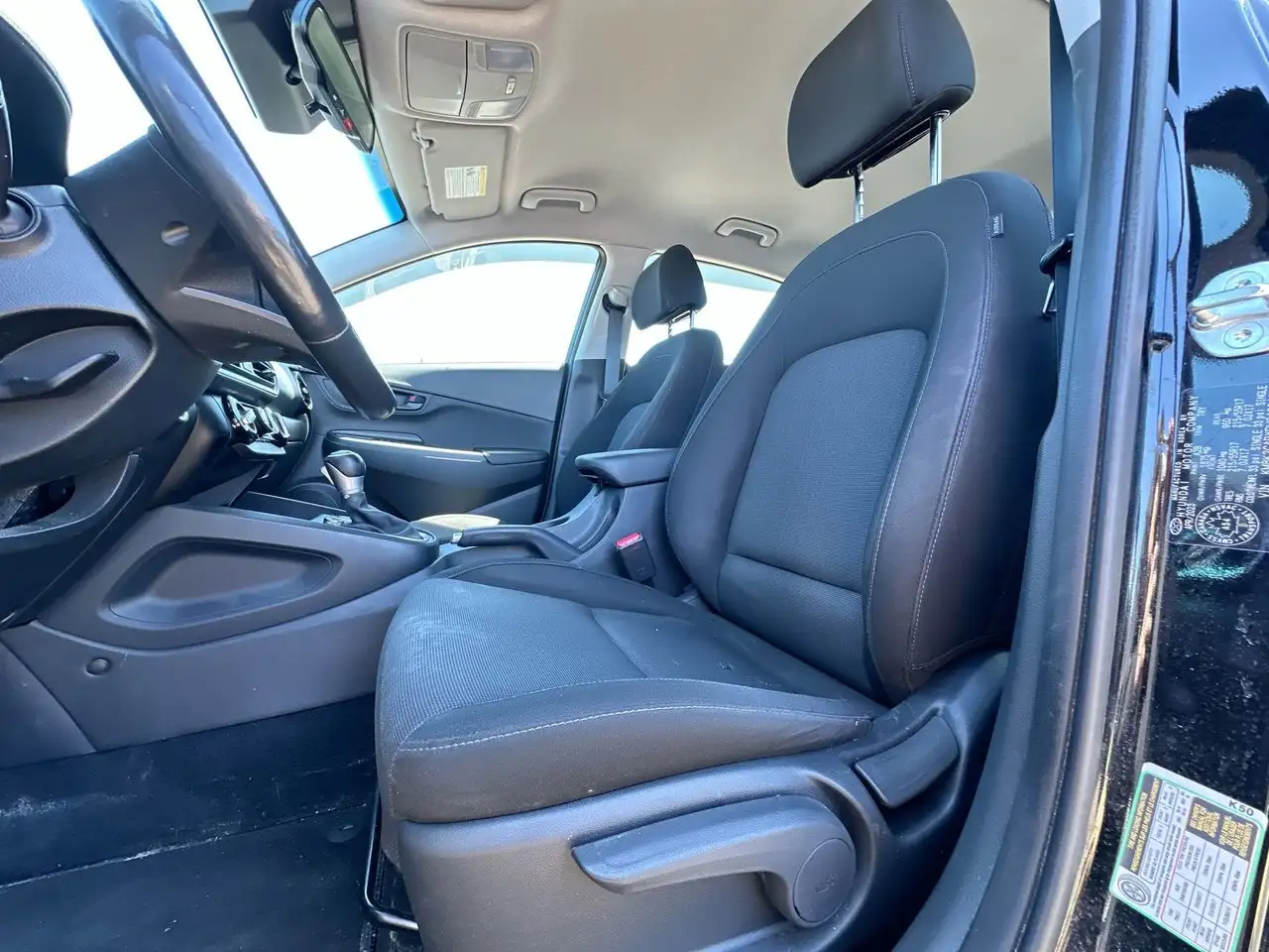 Hyundai KONA снимка Hyundai KONA