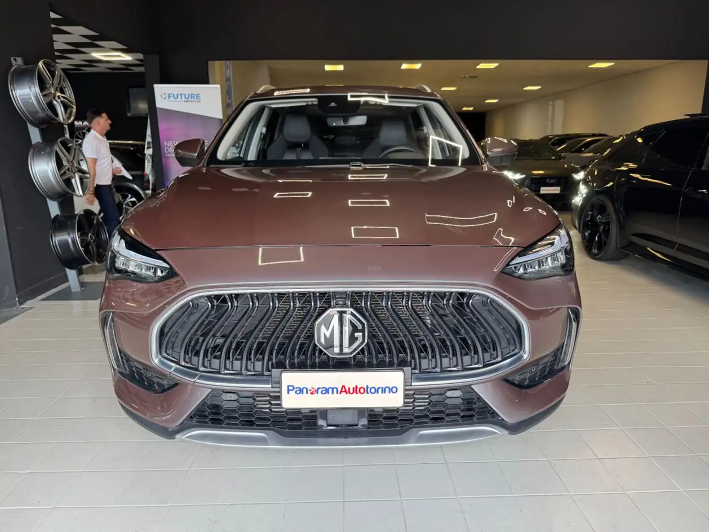 MG HS 1.5T-GDI AT Luxury Grey - 2