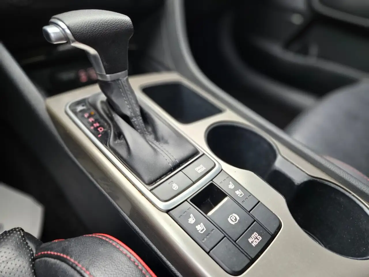 Kia Optima снимка Kia Optima