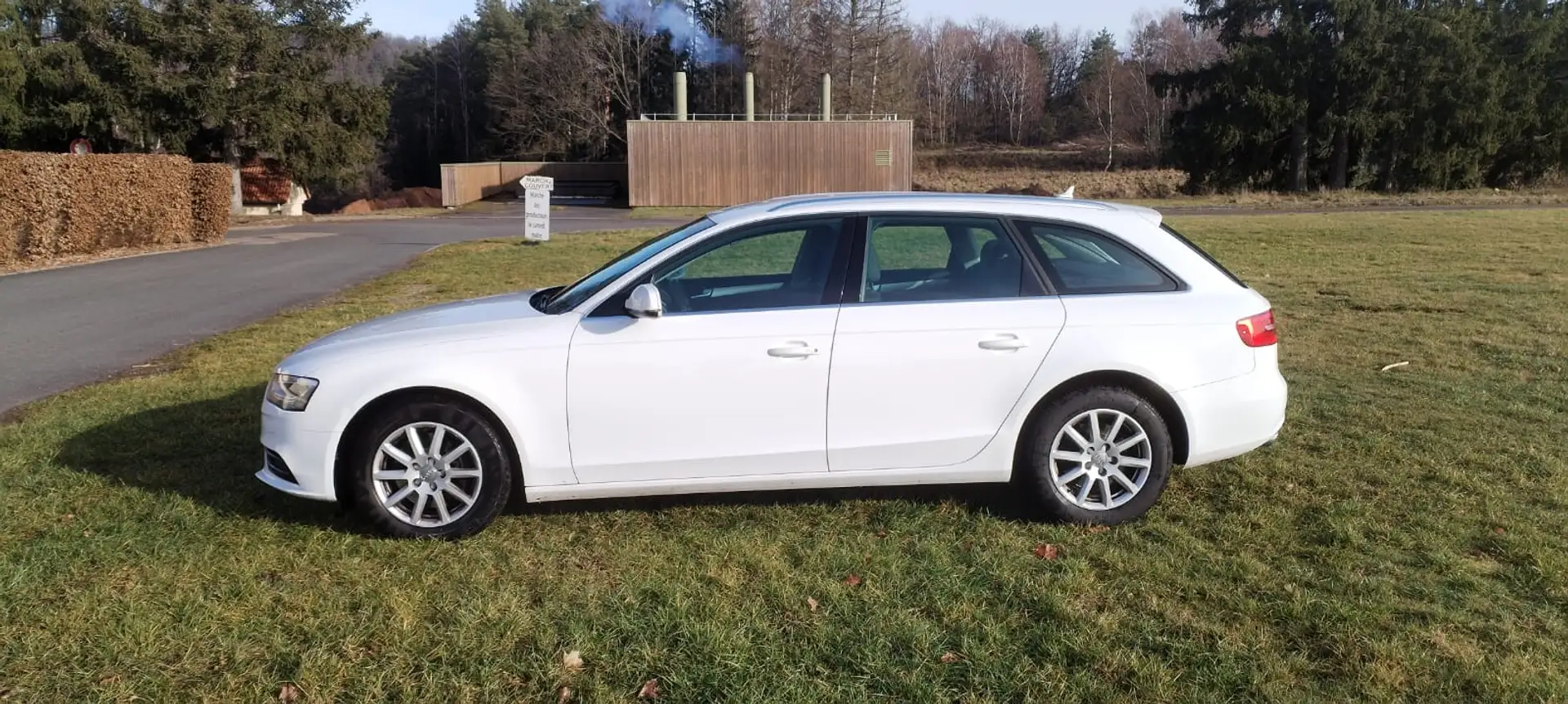 Audi A4 A4 AVANT V6 3.0 TDI 204 Business Line Multitronic A Blanc - 2