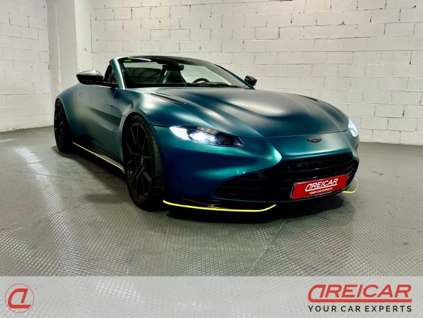 Aston Martin Vantage Roadster Verde - 1