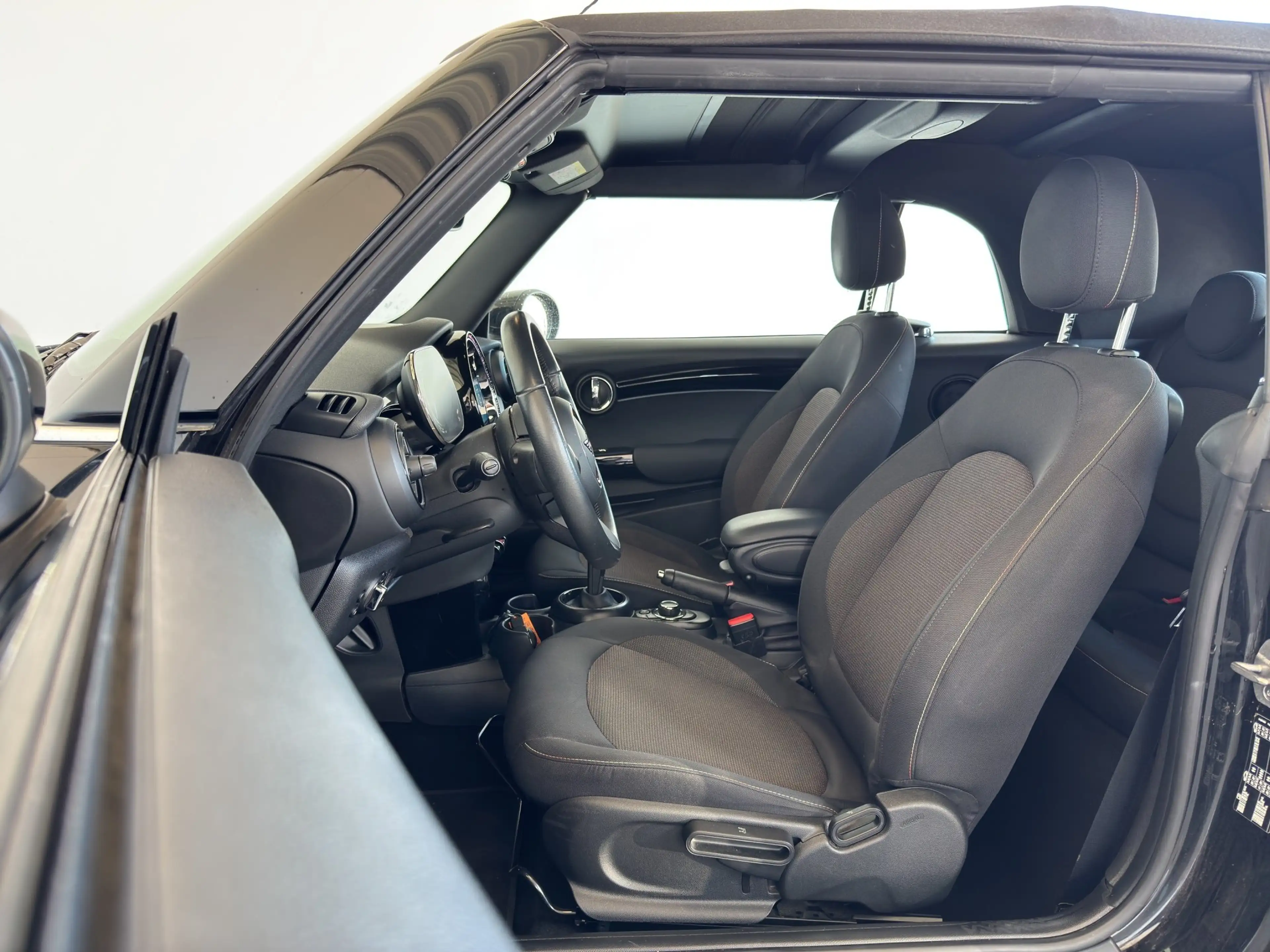 MINI Cooper Cabrio Aut. DriveAss.Keyl.Apple.PDC.SHZ. — photo 8
