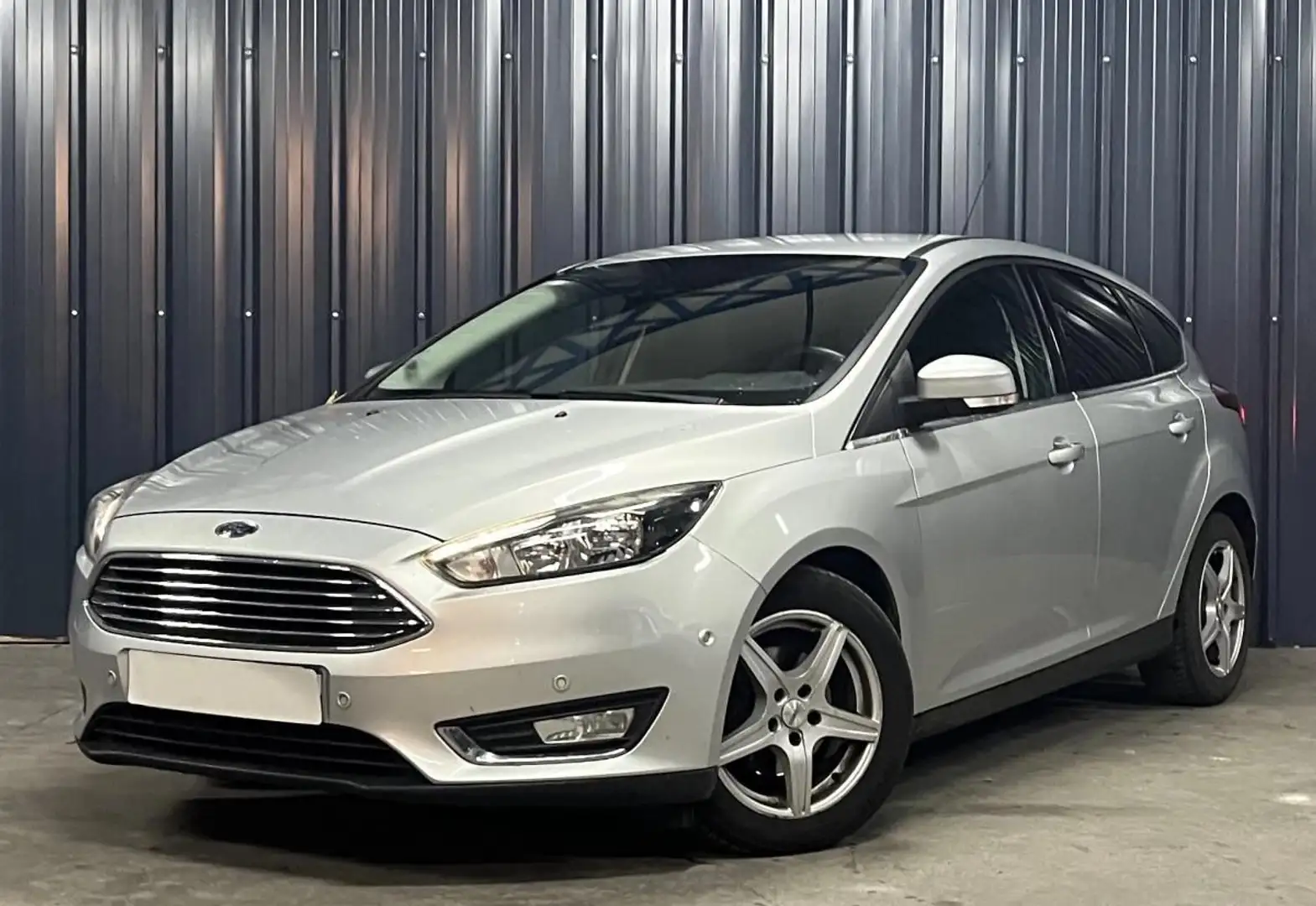 Ford Focus 1.5 TDCI 105 ECONETIC EXECUTIVE START-STOP Gris - 1