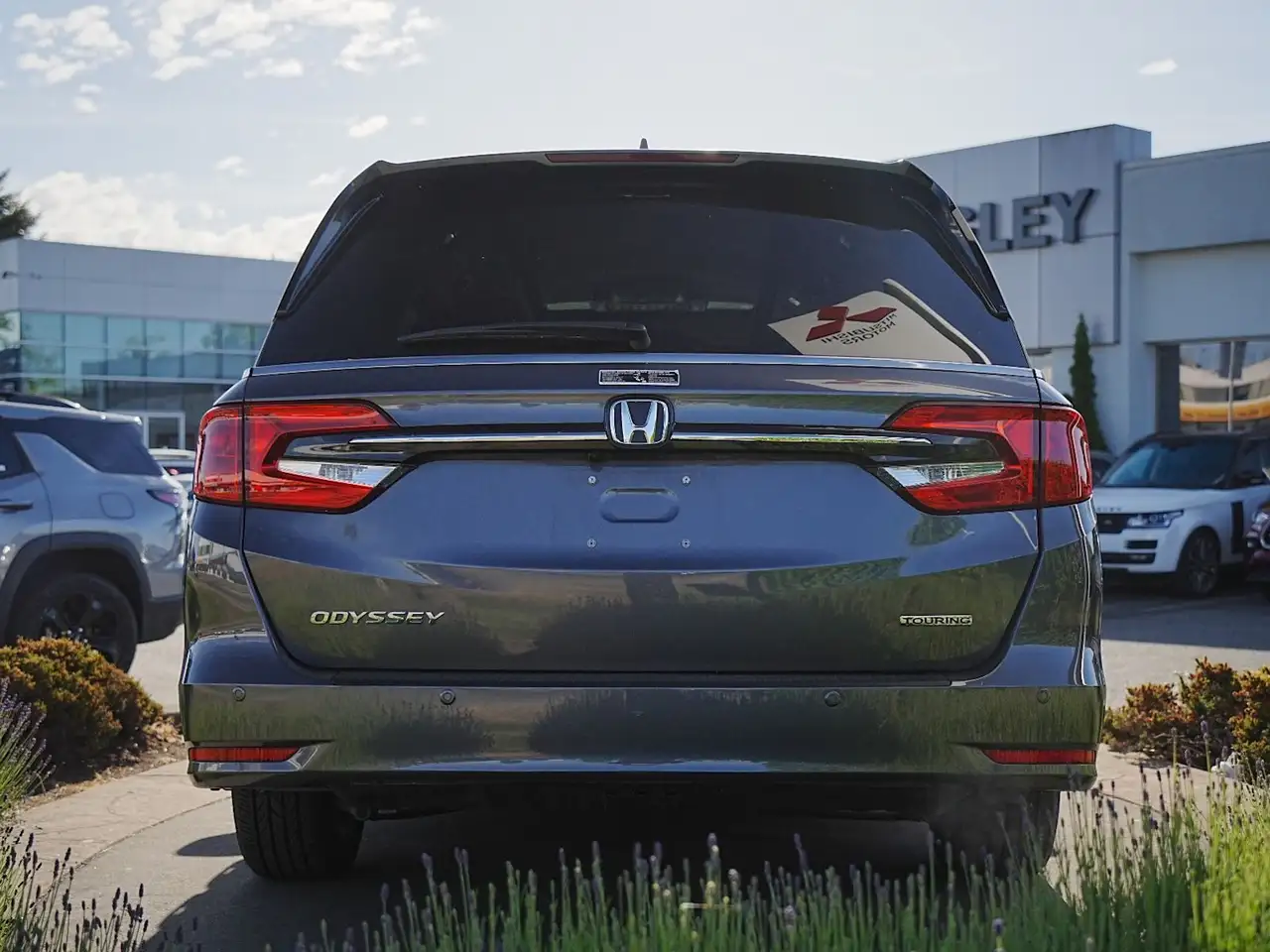 Honda Odyssey снимка Honda Odyssey