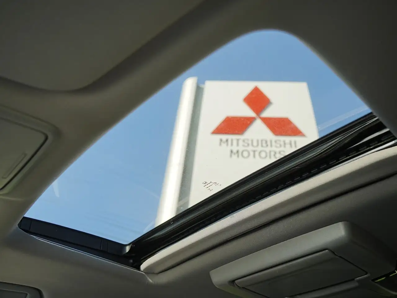 Honda Odyssey снимка Honda Odyssey