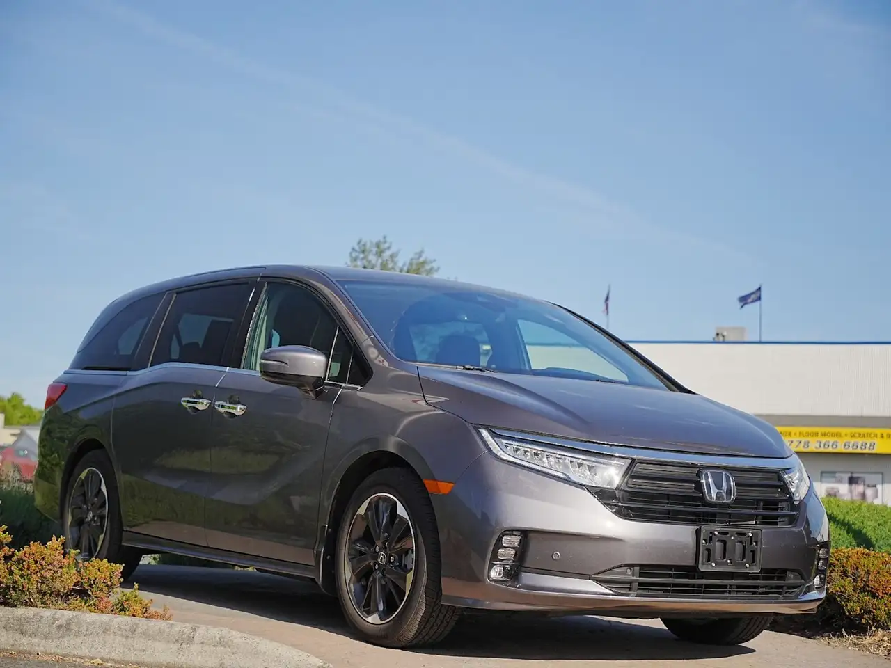 Honda Odyssey снимка Honda Odyssey
