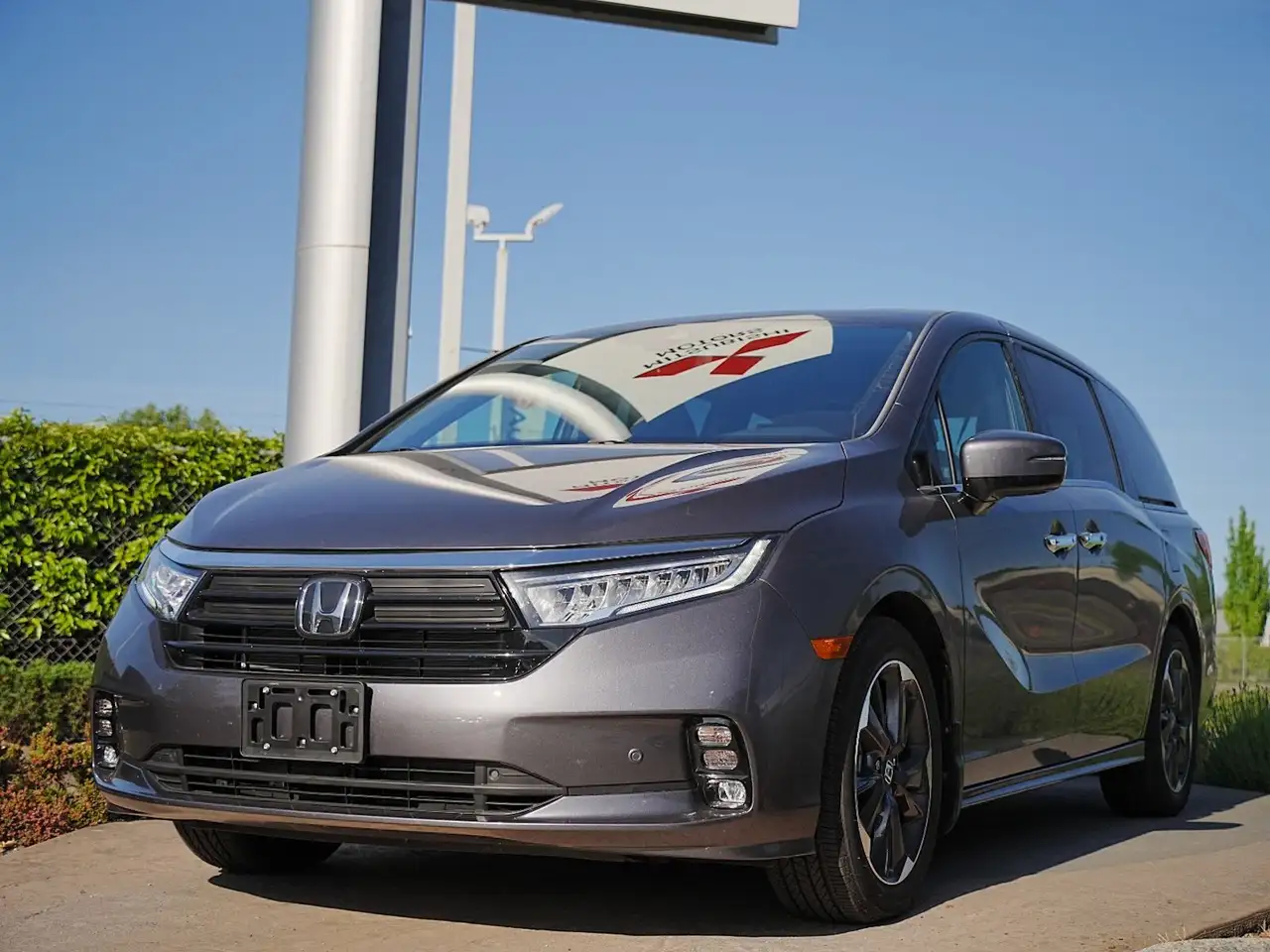 Honda Odyssey снимка Honda Odyssey
