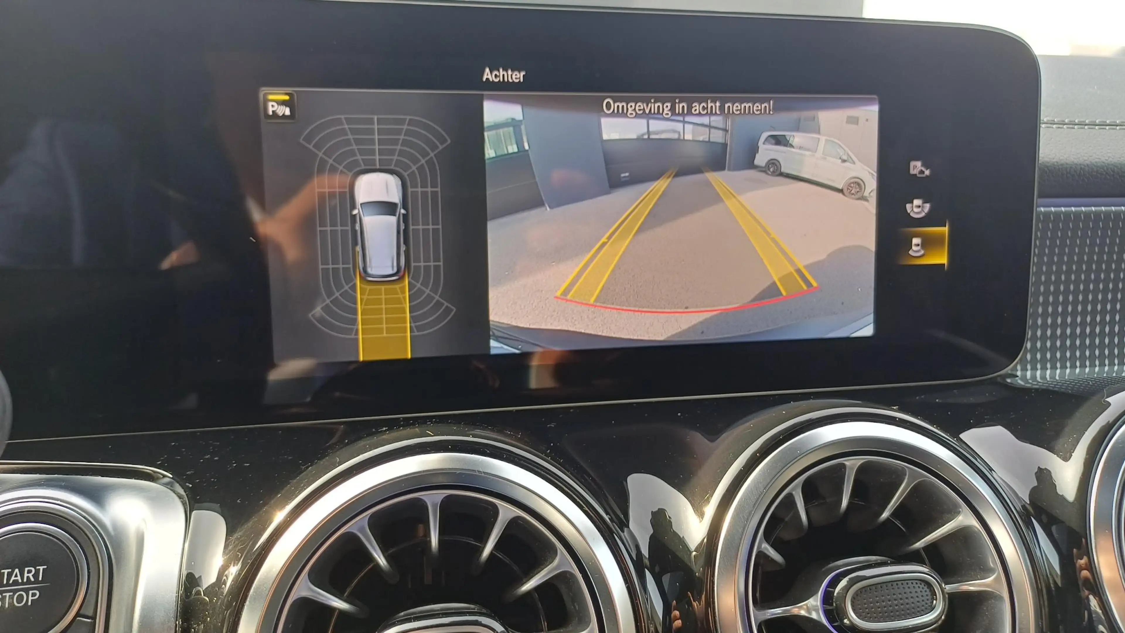 Mercedes-Benz EQB 250 AMG Line + 7-ZITPLAATSEN + LEDER + PANO DAK + CARP — photo 13