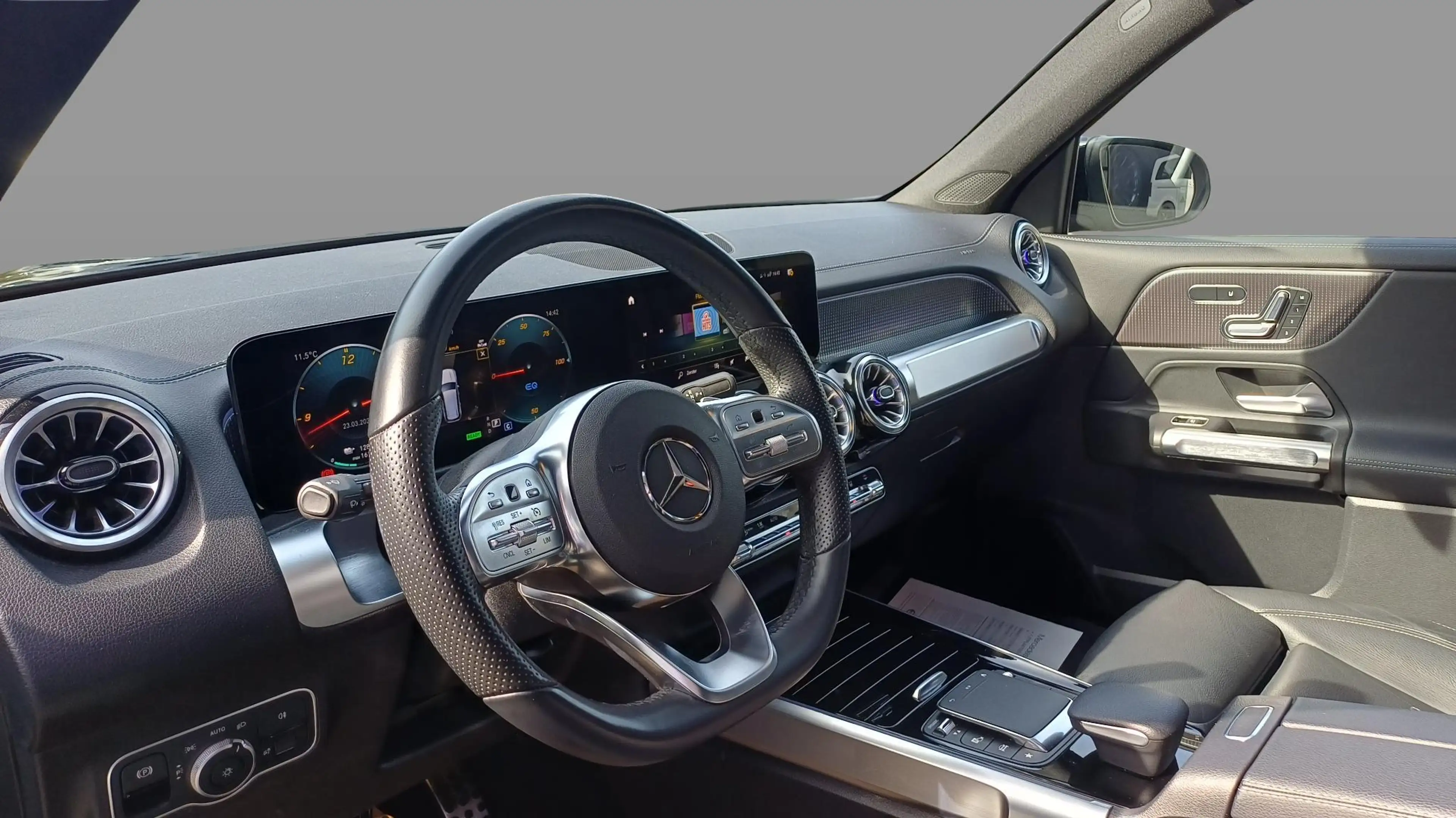 Mercedes-Benz EQB 250 AMG Line + 7-ZITPLAATSEN + LEDER + PANO DAK + CARP — photo 14