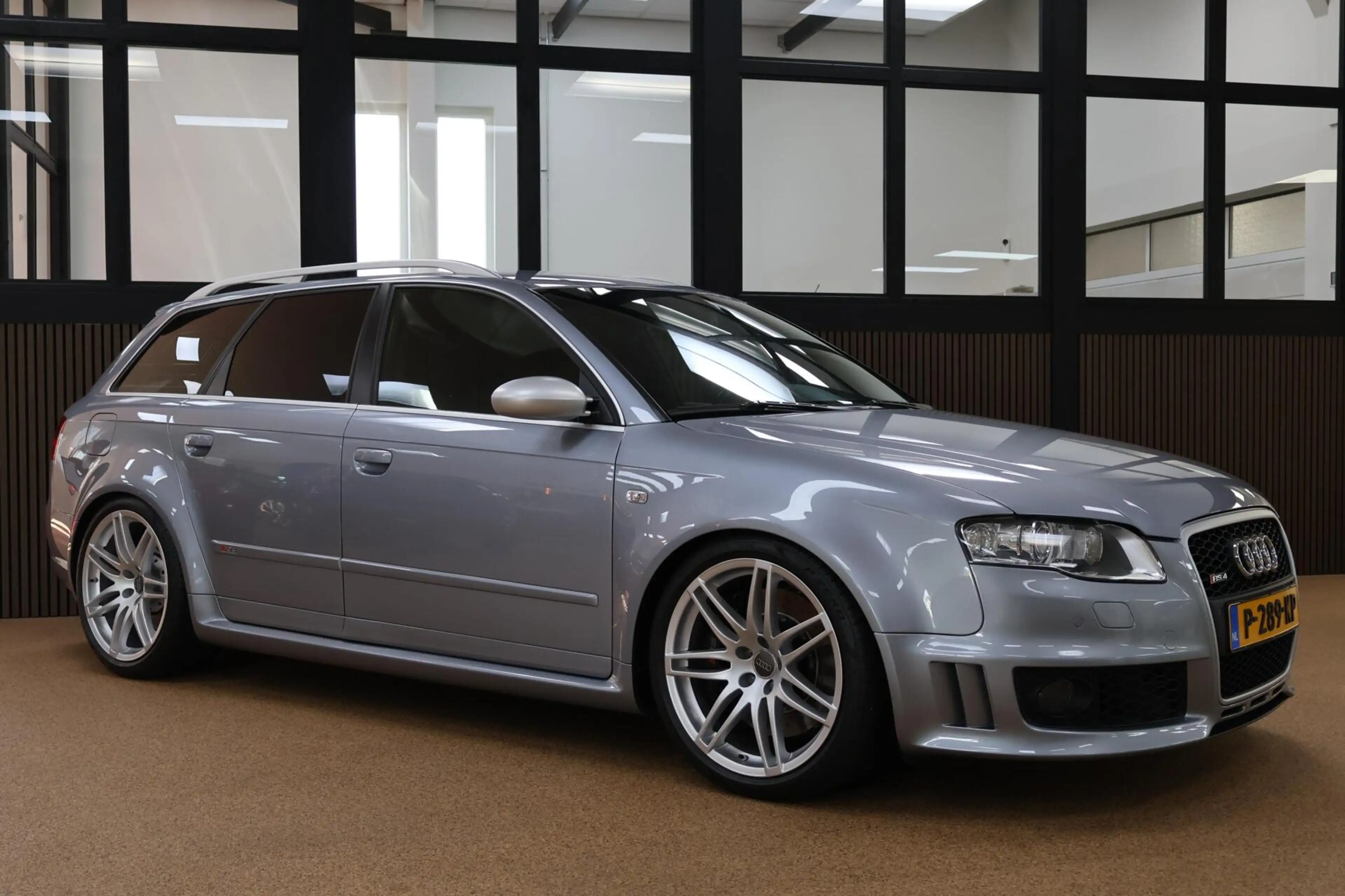 Audi RS4 Avant 4.2 V8 RS 4 quattro
