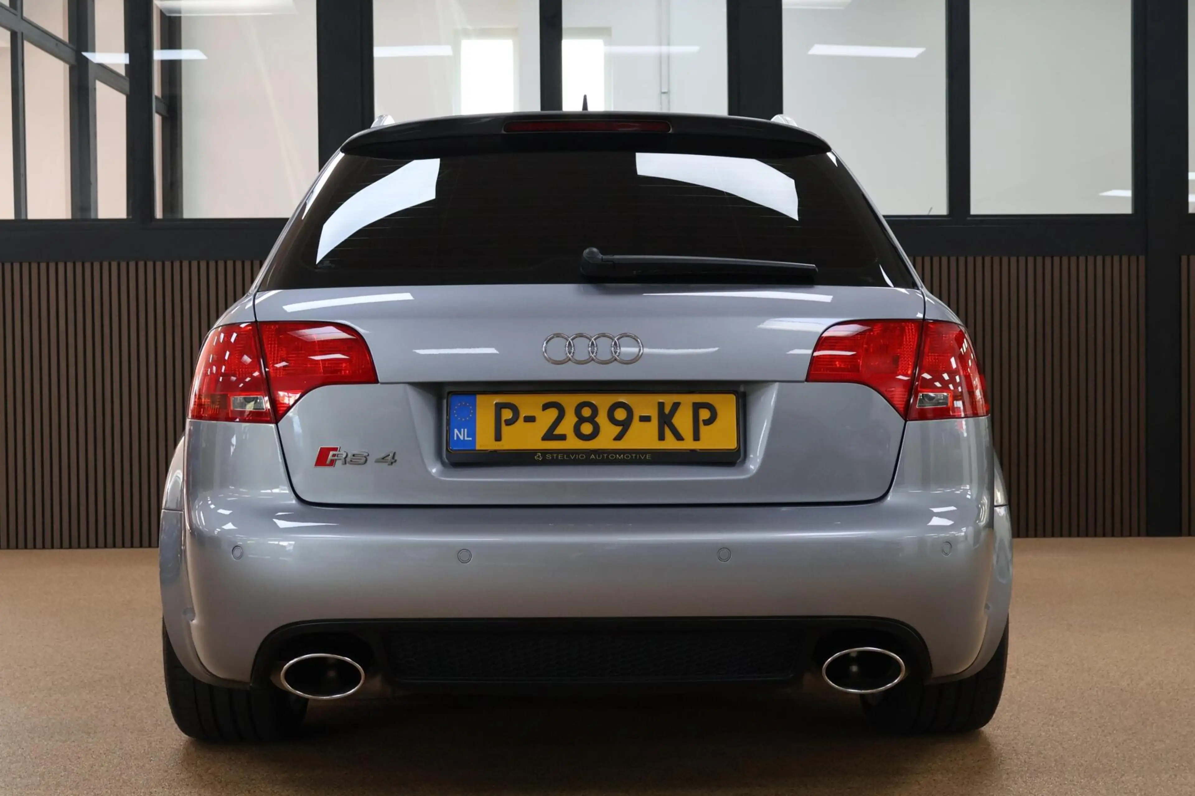 Audi RS4 Avant 4.2 V8 RS 4 quattro — photo 10