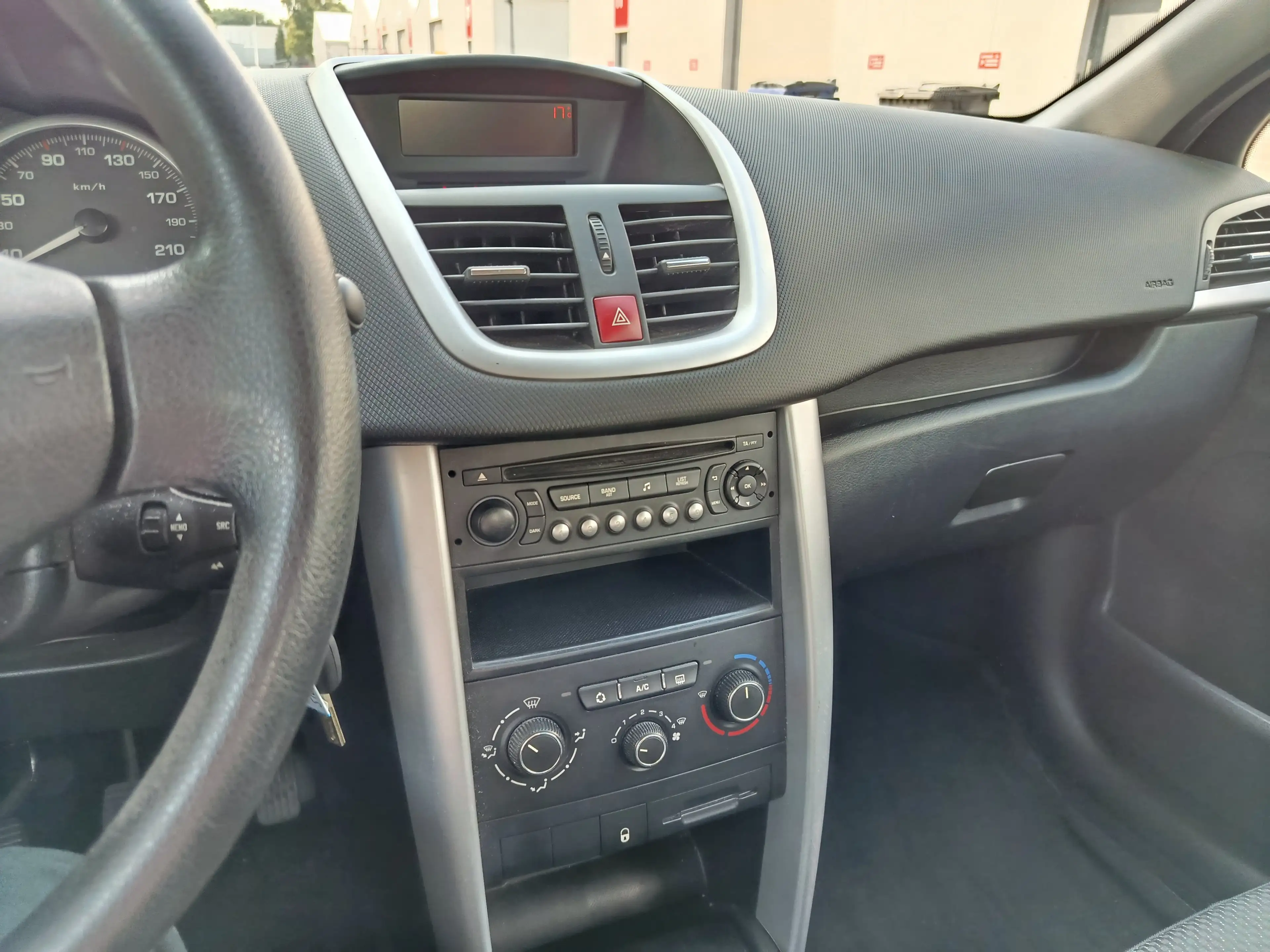 Peugeot 207 207+ 1.4 HDi Access — photo 6