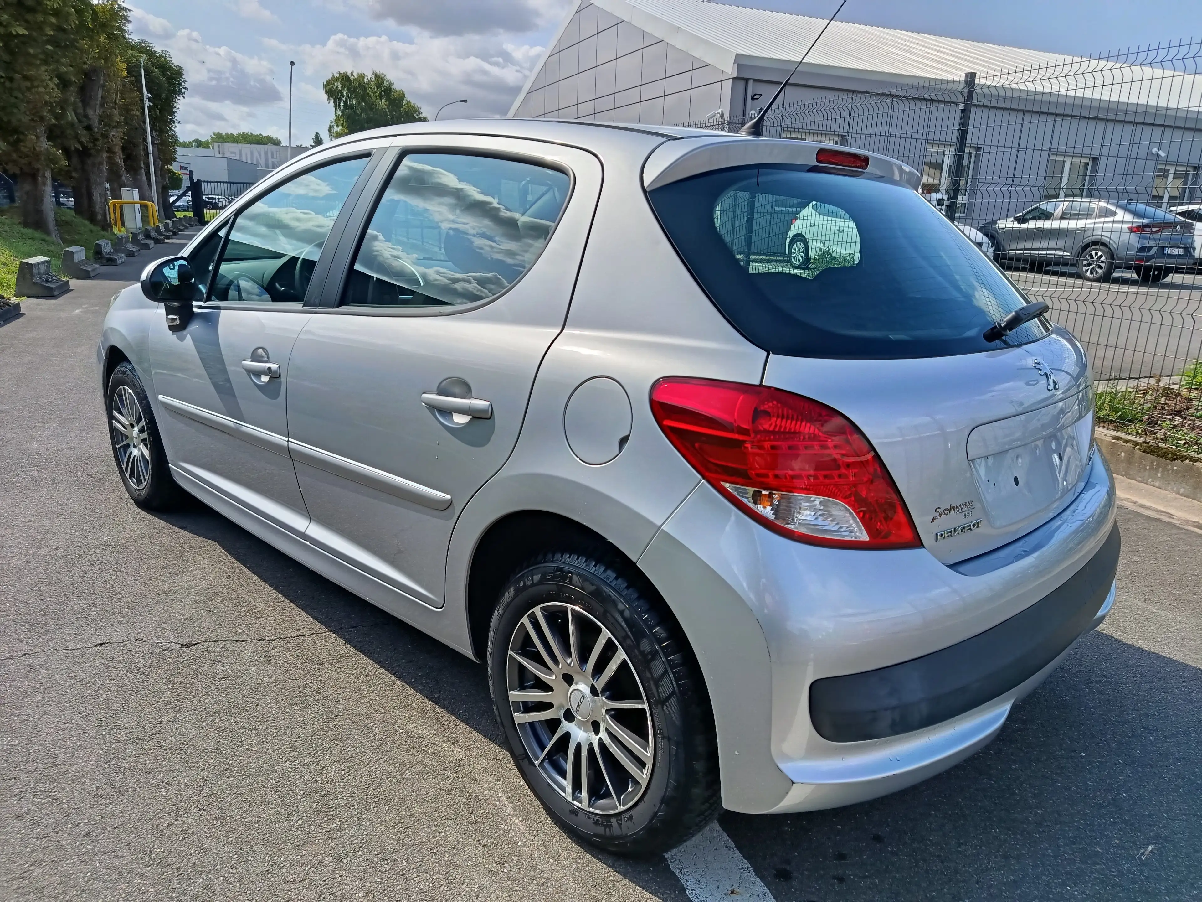 Peugeot 207 207+ 1.4 HDi Access — photo 4