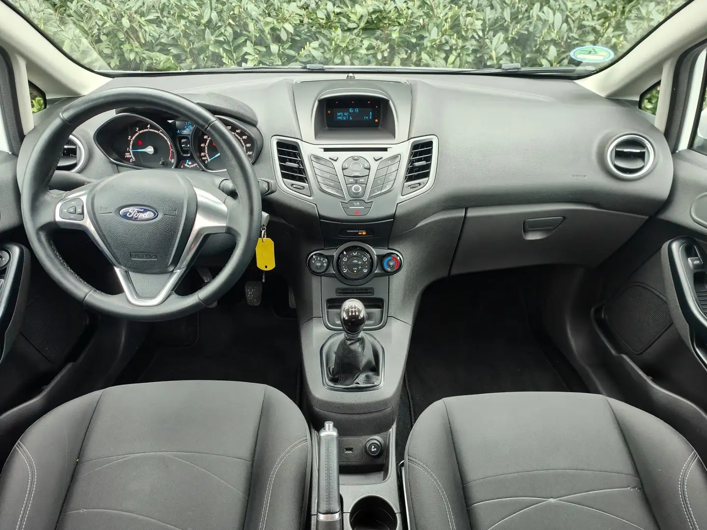 Ford Fiesta 1.0 Titanium Voorruit+Stoelverw. Navigatie 80-Pk Blanco - 2