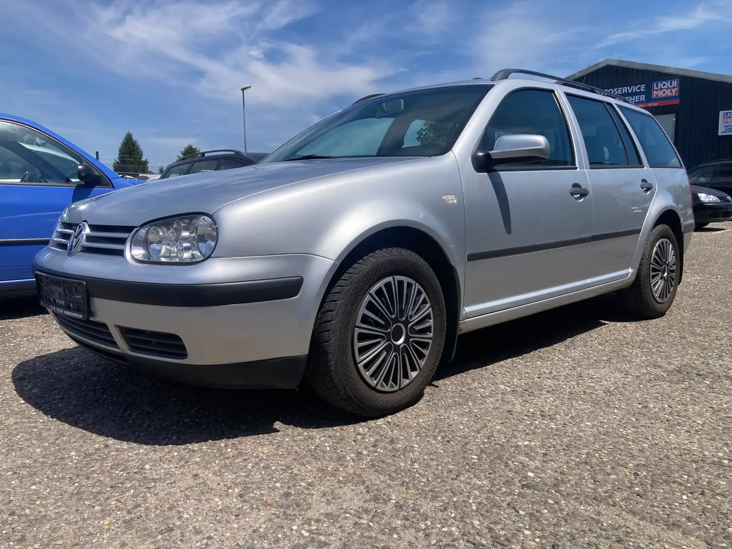 Volkswagen Golf Variant 1.6 Edition Klima AHK 1200 kg Tüv 7-2026 Gümüş rengi - 1