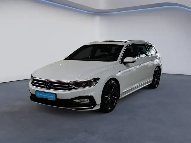 Volkswagen Passat Variant Elegance 1.5 TSI MATRIX LED+PANO