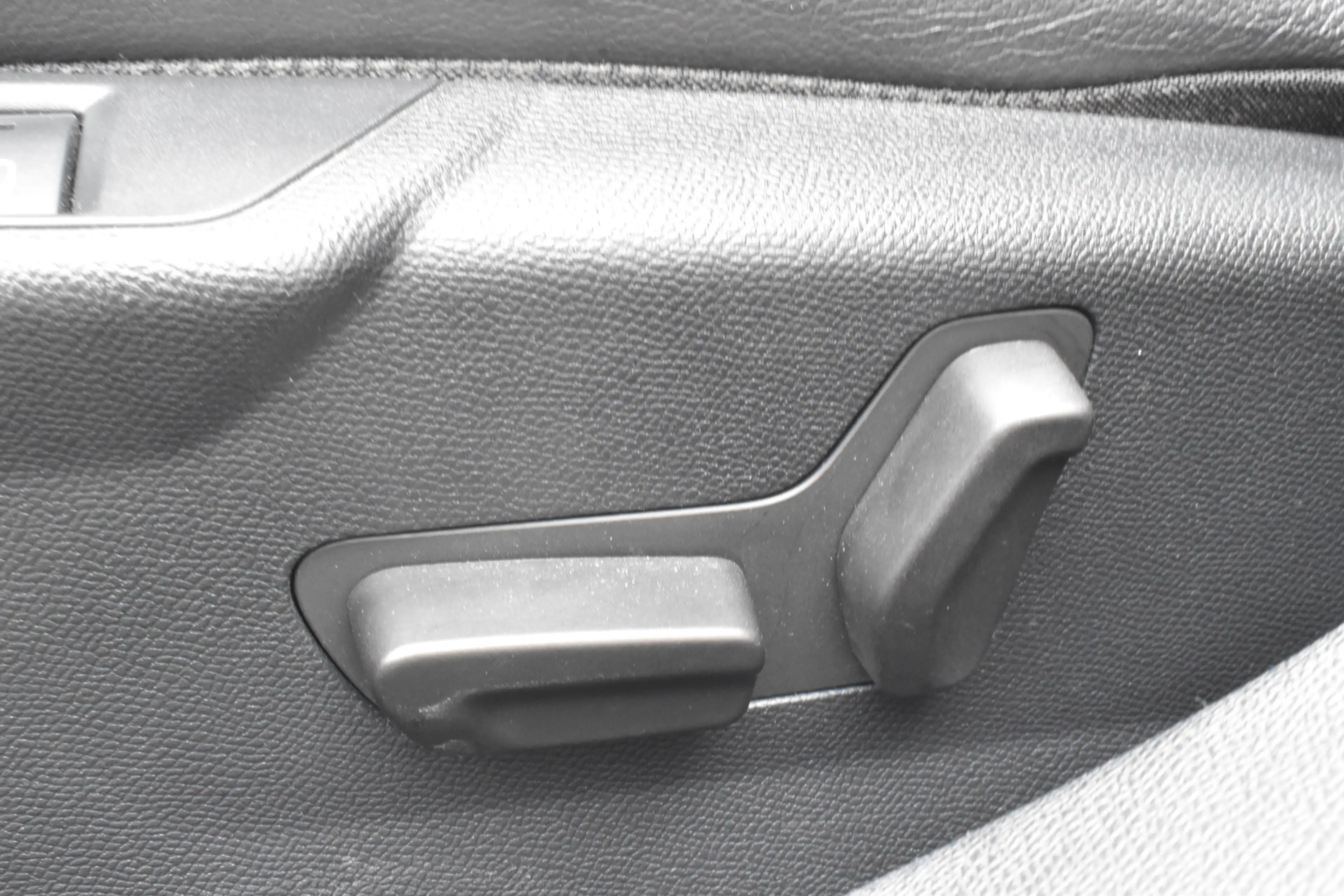 Citroen E-C4 Electric Shine 50 kWh Panoramadak | Leder | Massagestoelen — photo 21