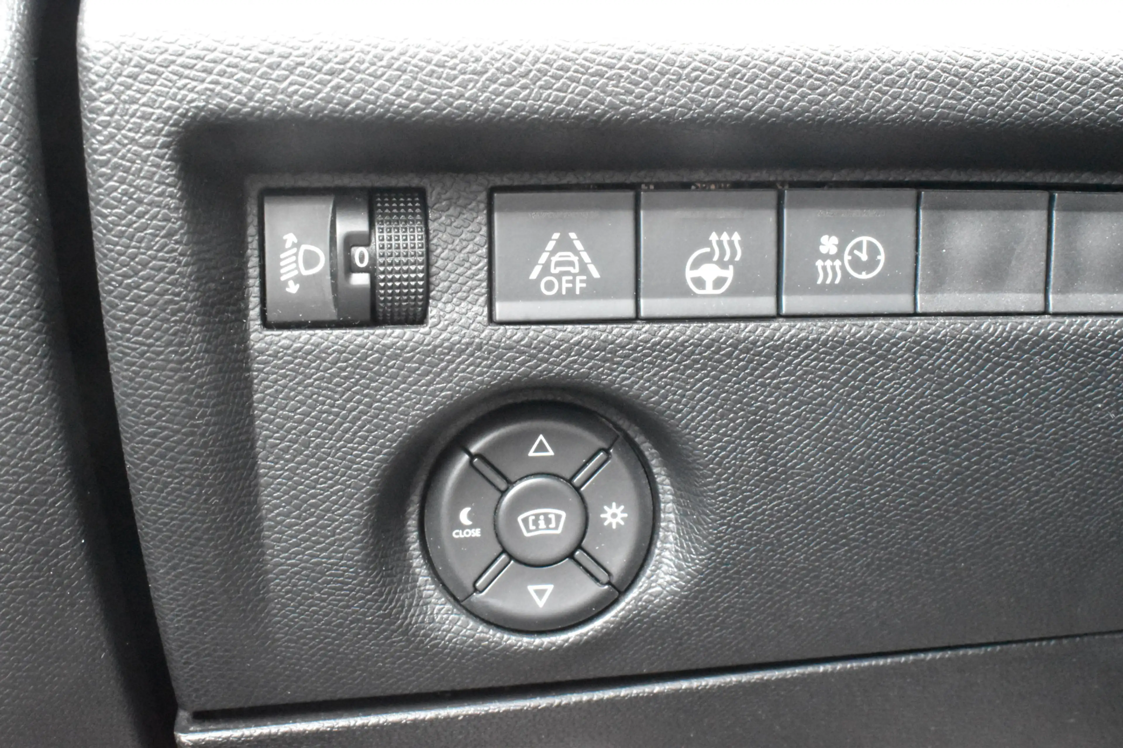 Citroen E-C4 Electric Shine 50 kWh Panoramadak | Leder | Massagestoelen — photo 13