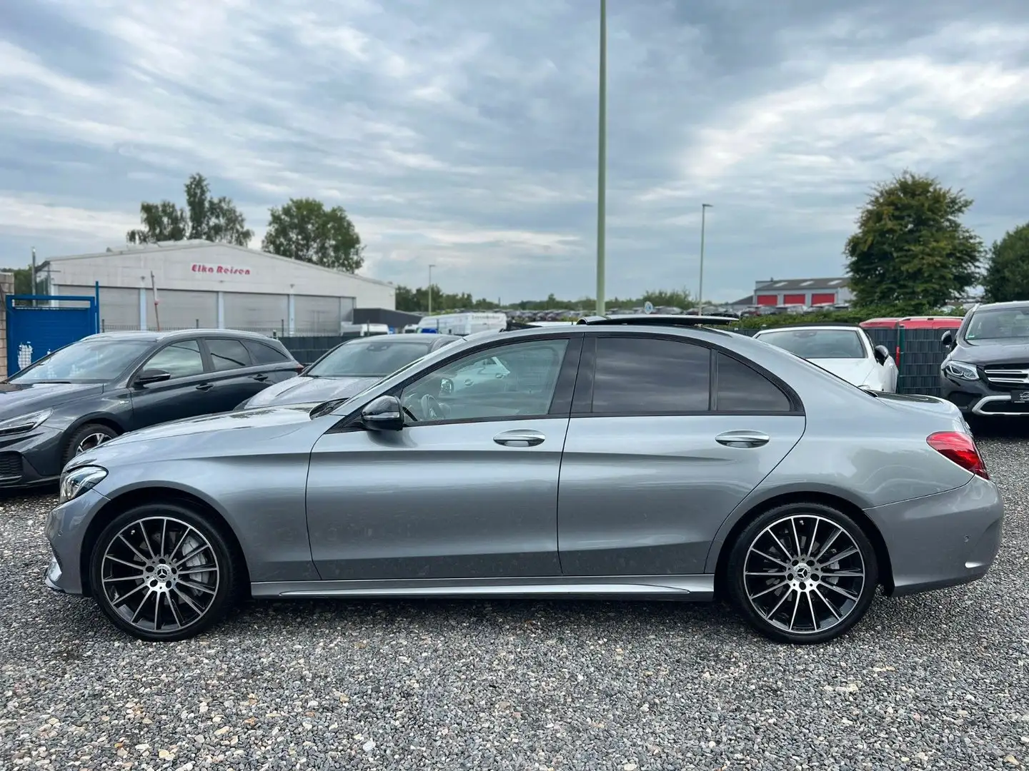 Mercedes-Benz C 400 AMG 4MATIC-BURMESTER-PANORAMA-HEAD UP-AHK Silver - 2