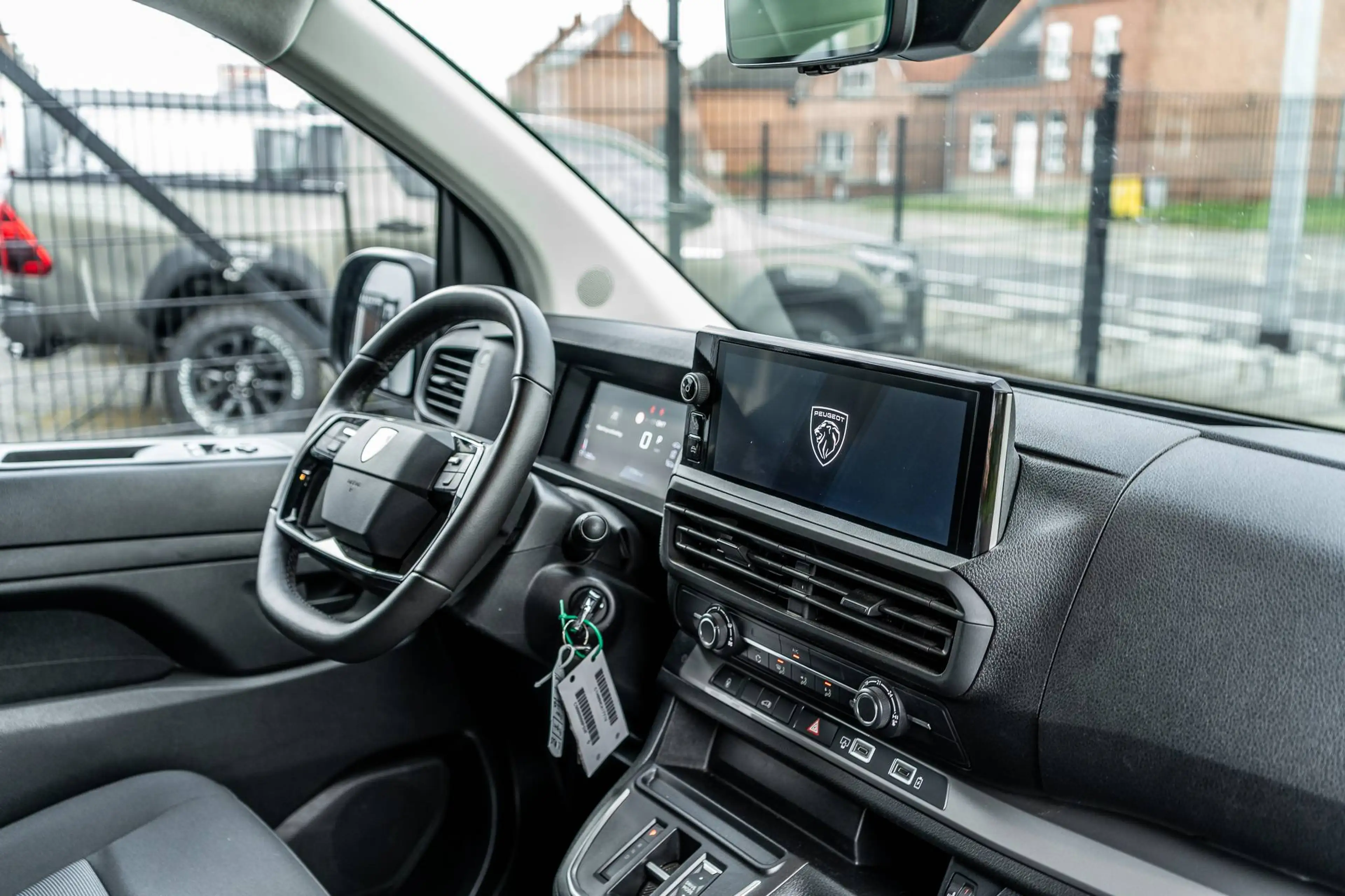 Peugeot Expert Expert 2.2 BlueHDi L2 Standard Utility S/S — photo 8