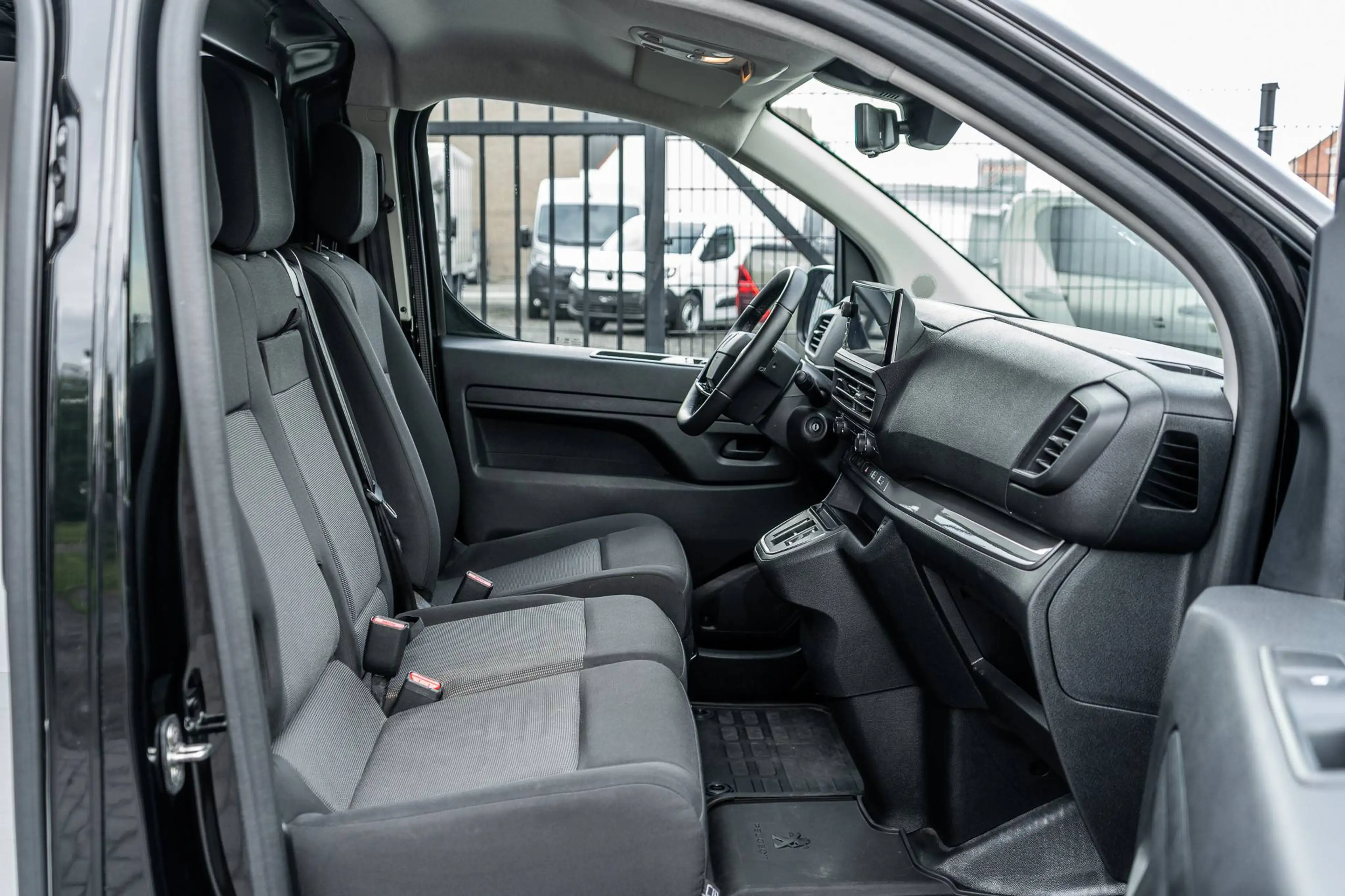 Peugeot Expert Expert 2.2 BlueHDi L2 Standard Utility S/S — photo 7