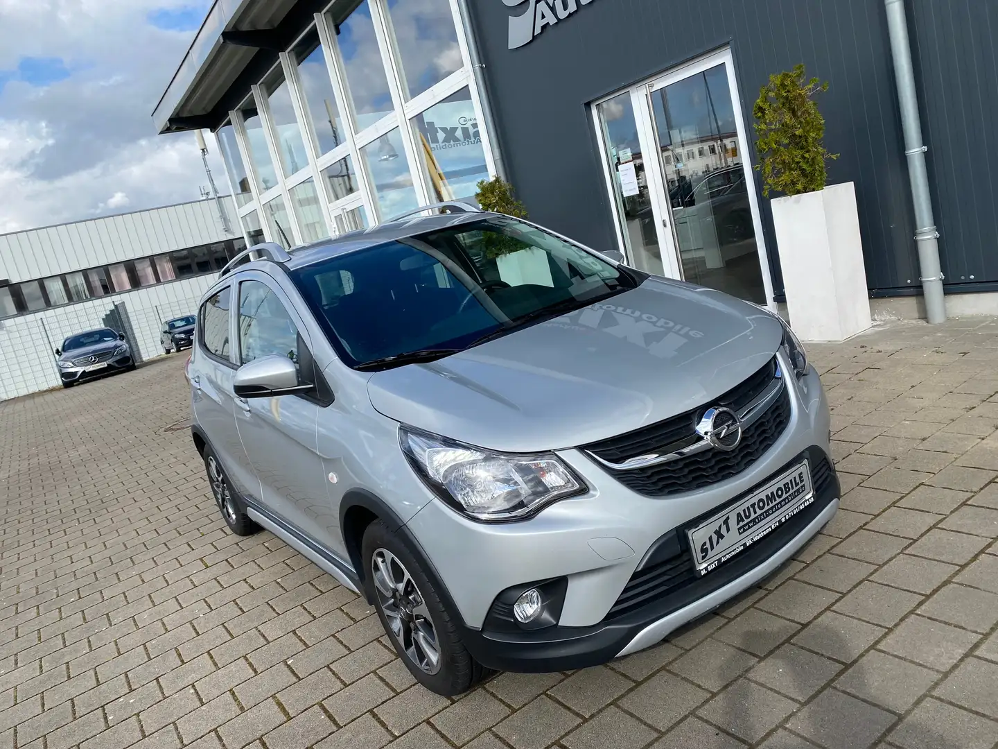 Opel Karl 1.0 Rocks AUTOMATIK, PDC, SITZHEIZUNG Silber - 1