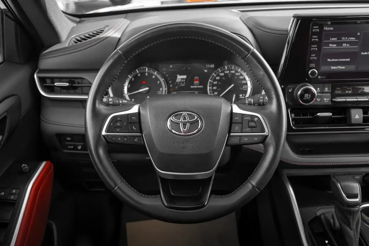 Toyota Highlander снимка Toyota Highlander
