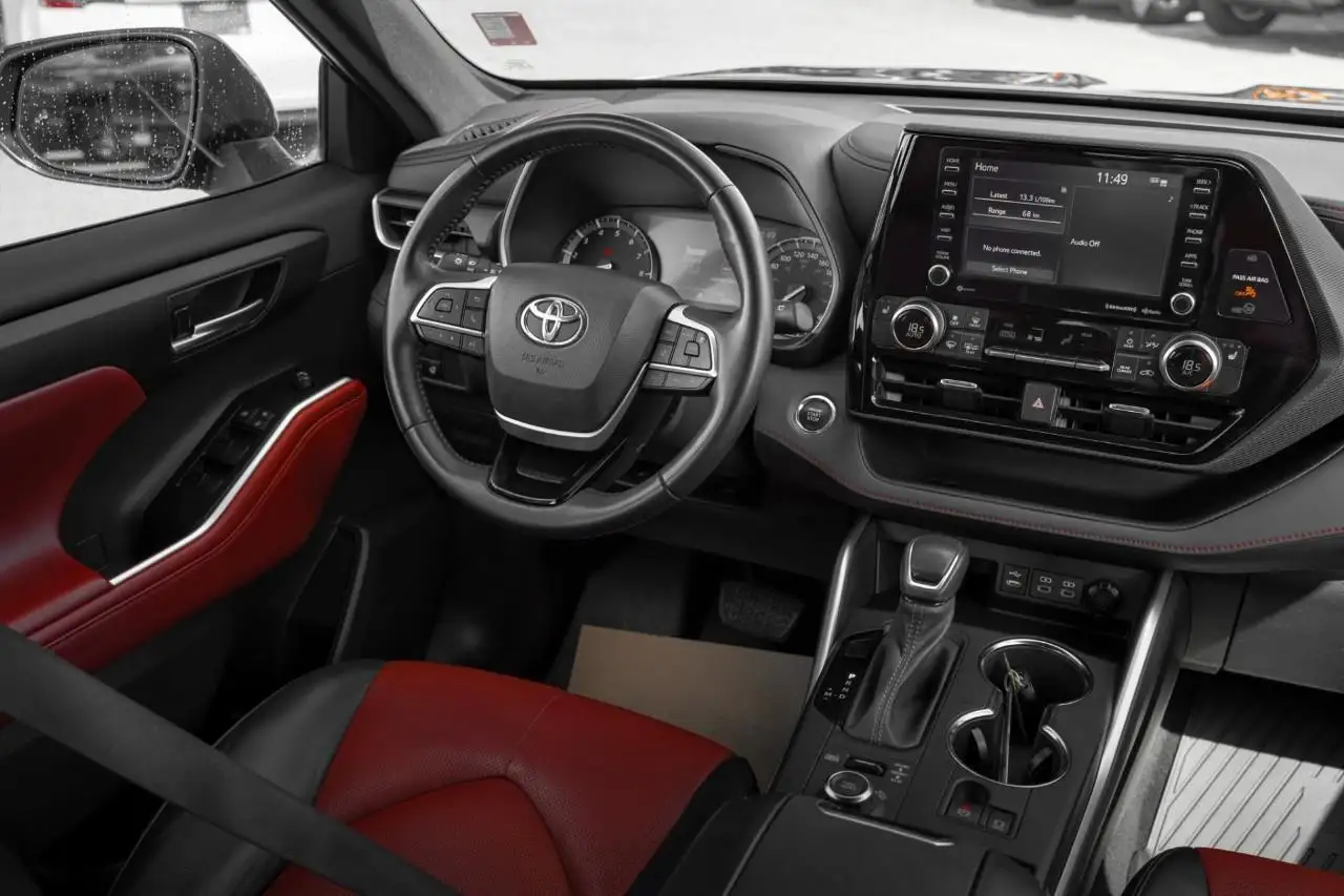 Toyota Highlander снимка Toyota Highlander