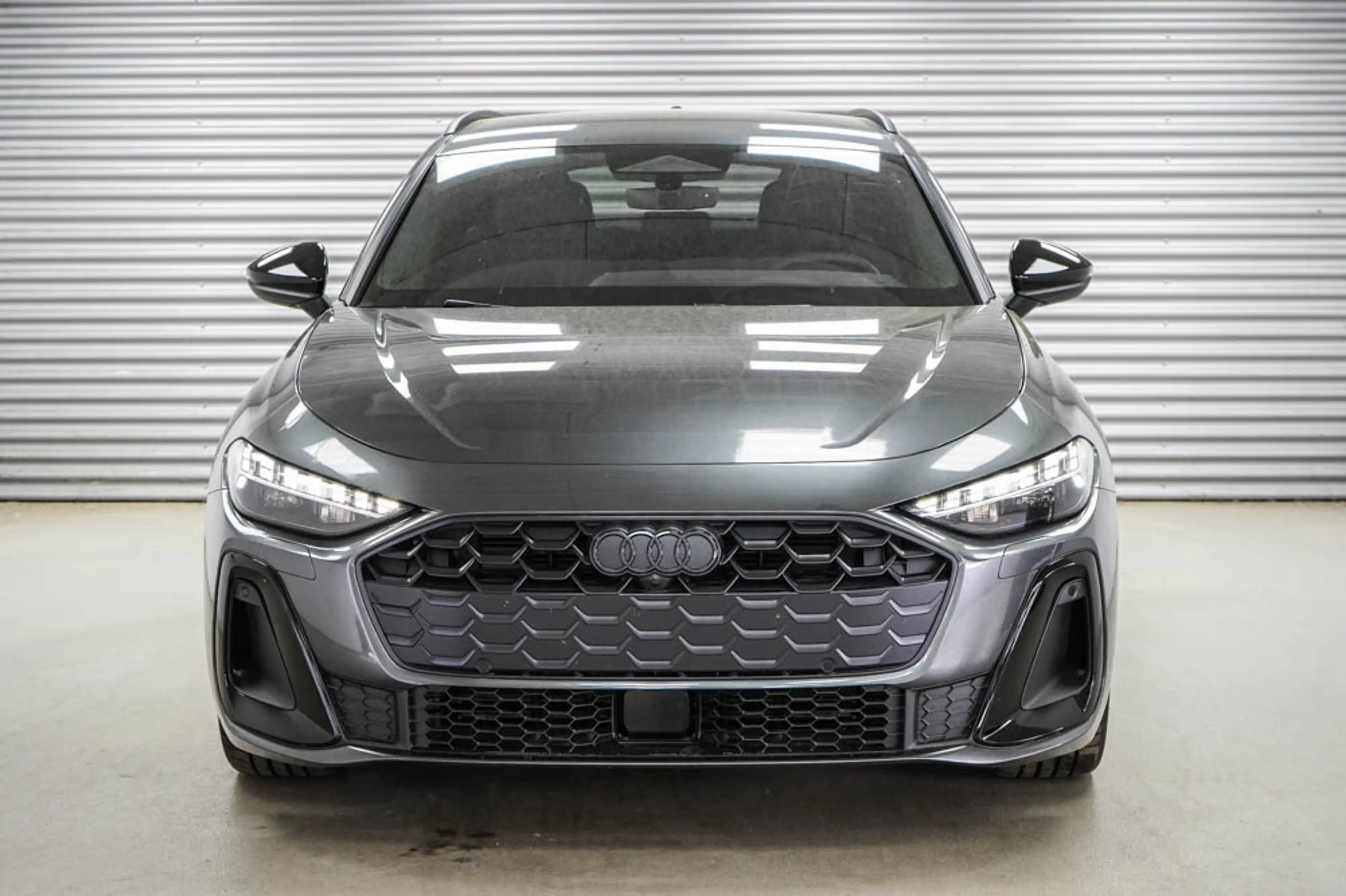 Audi A5 Avant 2,0 TFSI S tronic quattro S-line -LAG. — photo 2