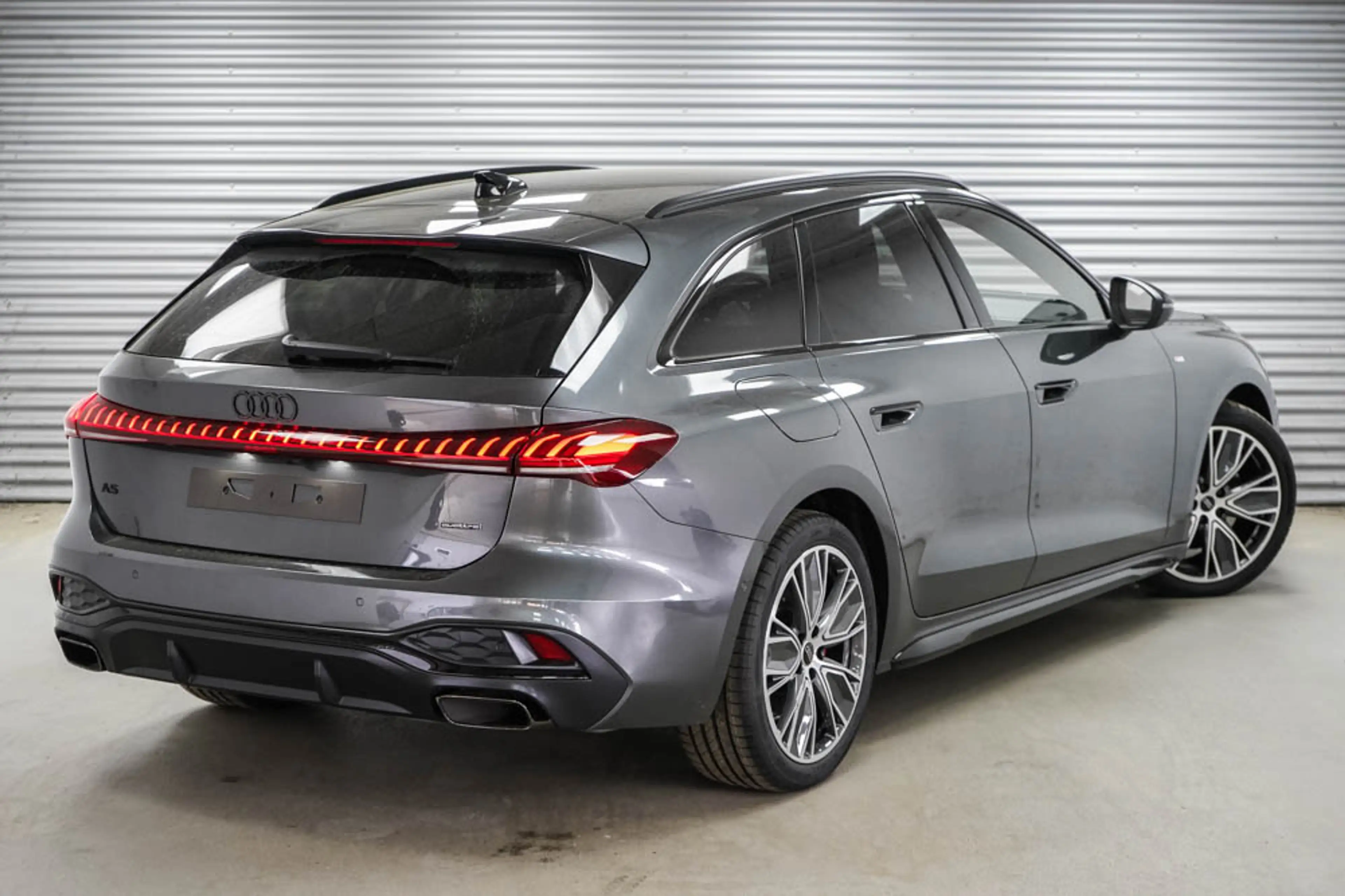 Audi A5 Avant 2,0 TFSI S tronic quattro S-line -LAG. — photo 3