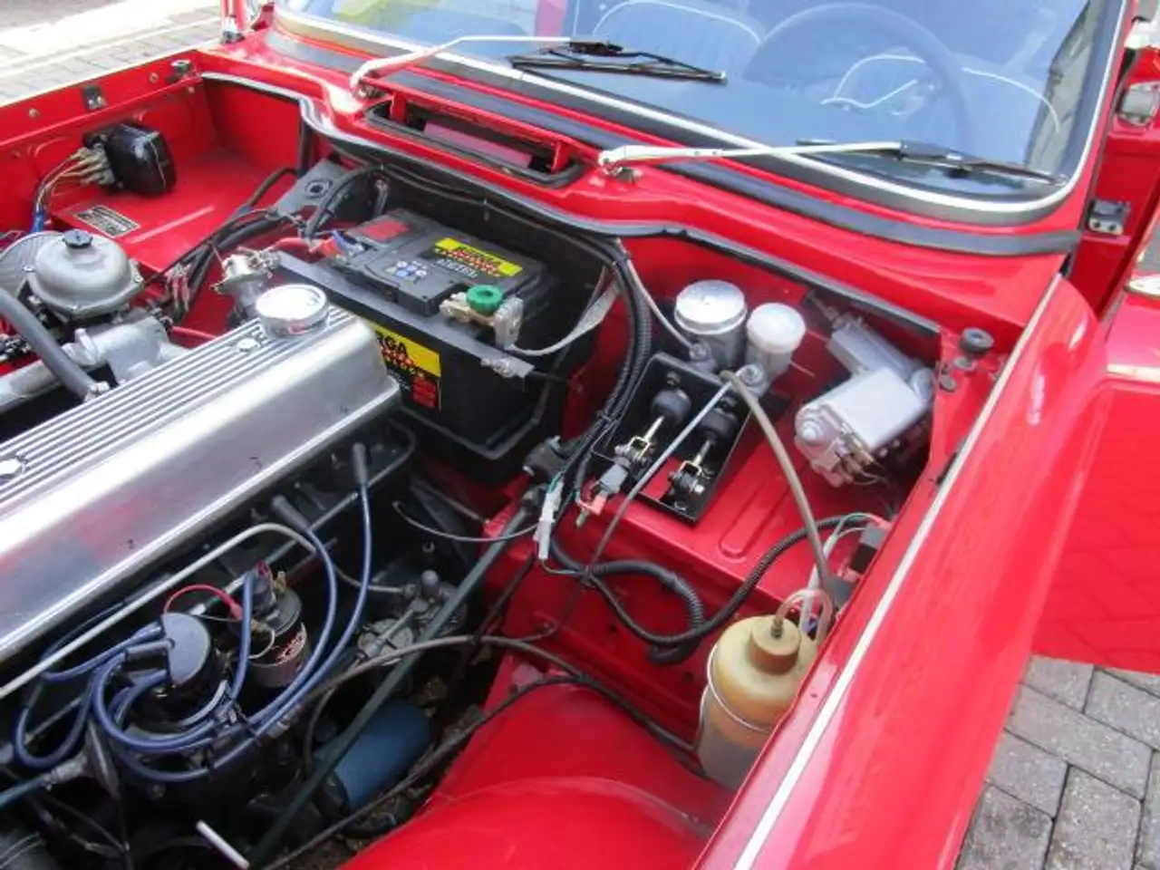 Triumph TR4 Body off gerestaureerd in nieuw staat., foto 11