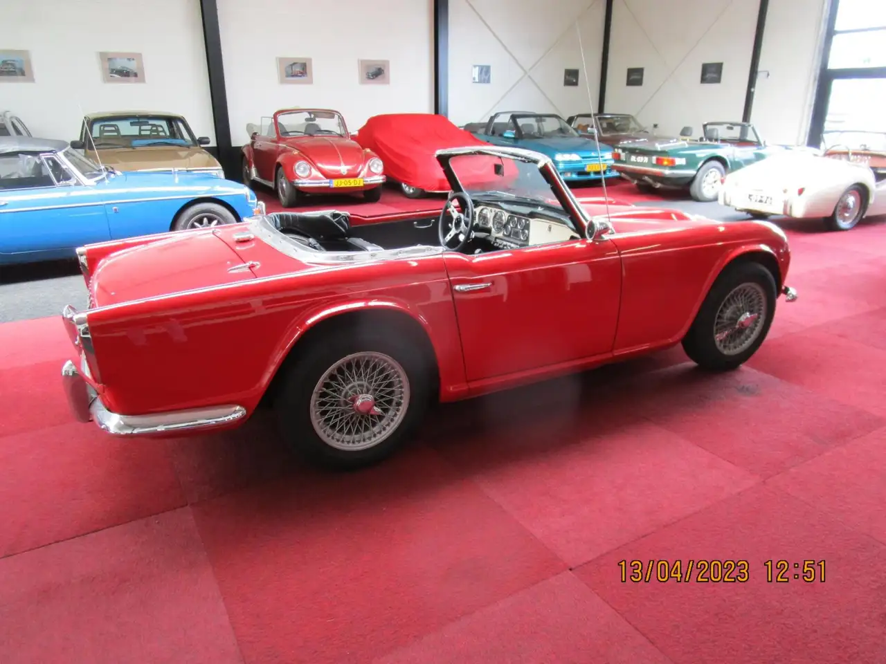 Triumph TR4 Body off gerestaureerd in nieuw staat., foto 2