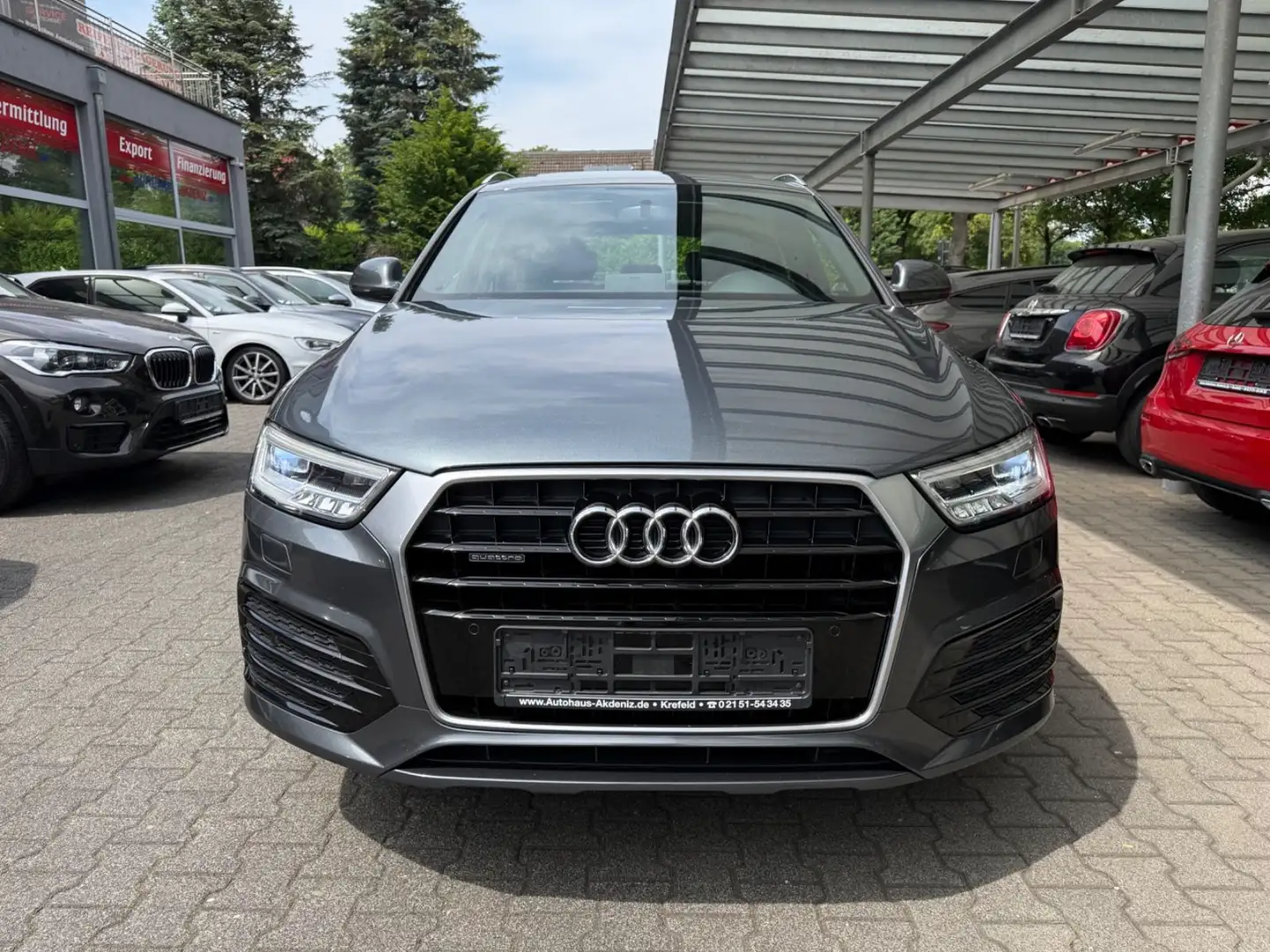 Audi Q3 2.0 TDI qu. S Line Sport|NAVI|PANO|LED|AHK| Grau - 2