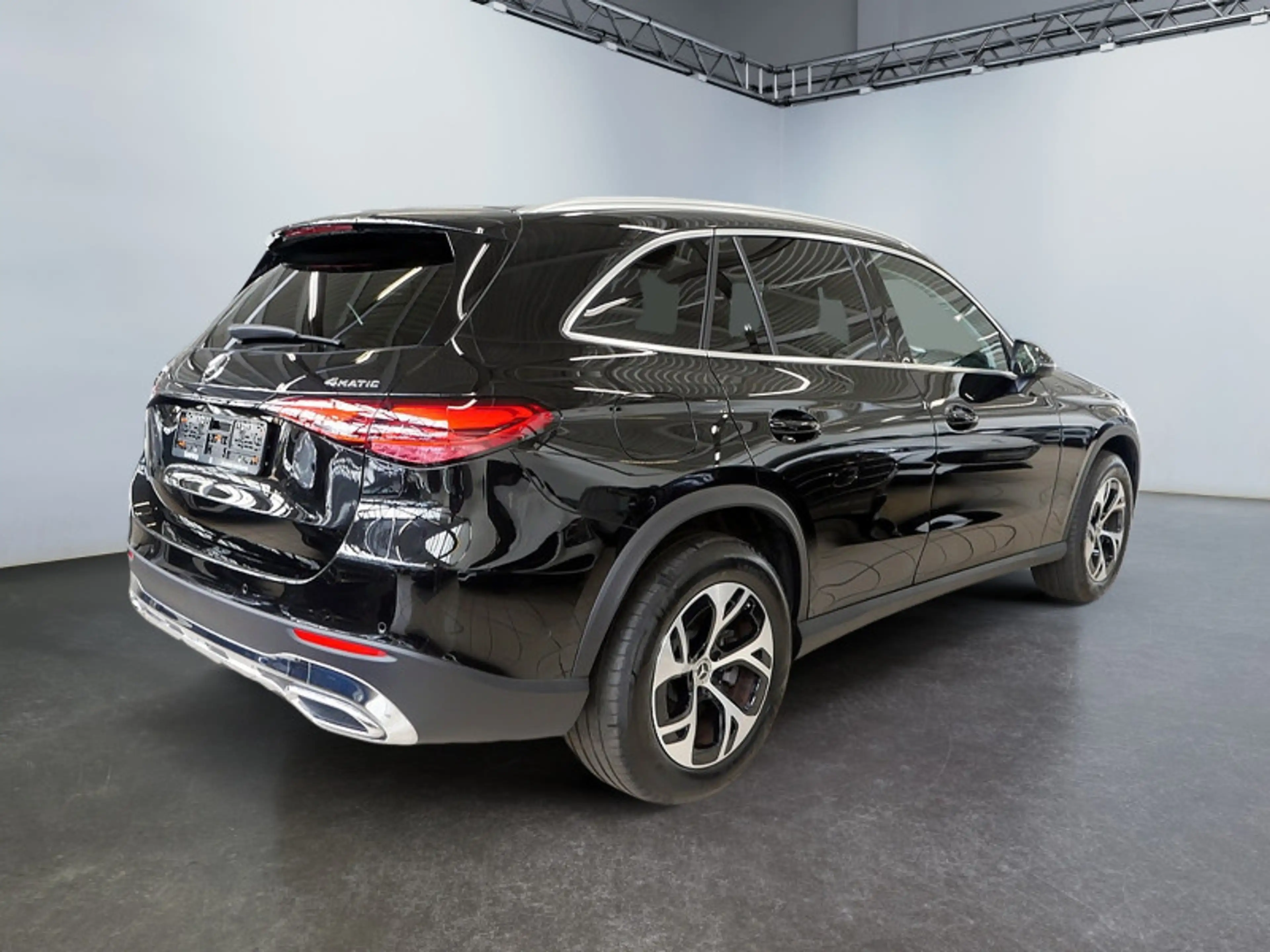 Mercedes-Benz GLC 300 e 4M , AVANTGARDE MEMO AHK DISTR KAMERA — photo 6