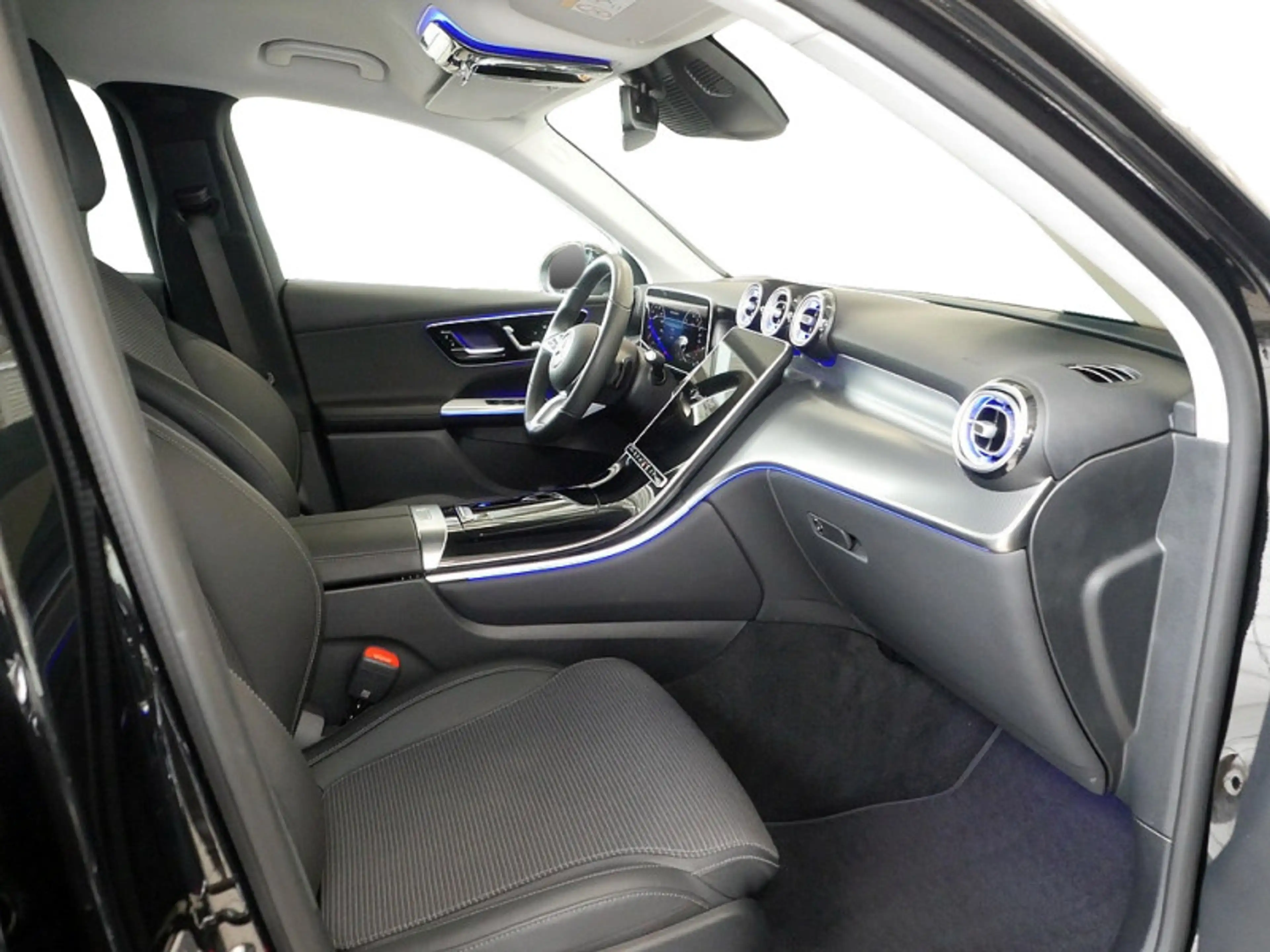 Mercedes-Benz GLC 300 e 4M , AVANTGARDE MEMO AHK DISTR KAMERA — photo 8