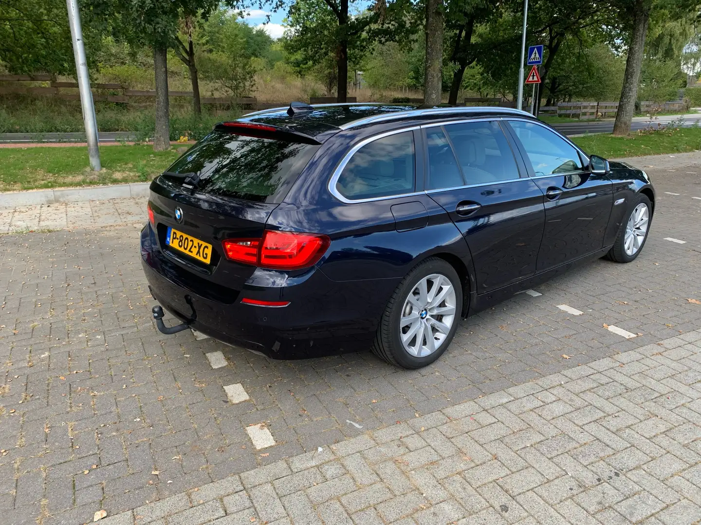 BMW 520 520i Touring Aut. Blauw - 2