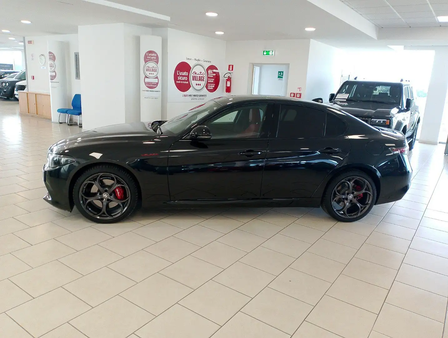 Alfa Romeo Giulia (2016) 2.2 Turbodiesel 210 CV AT8 AWD Q4 Veloce Nero - 2